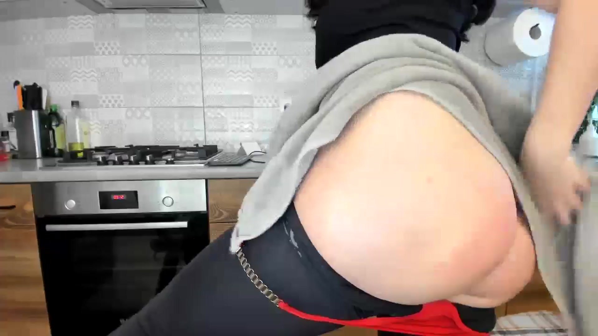 Gallery image thumbnail from MissNelly_'s myfreecams stream on, 12/20/2024, 13:12 image 5 of 20