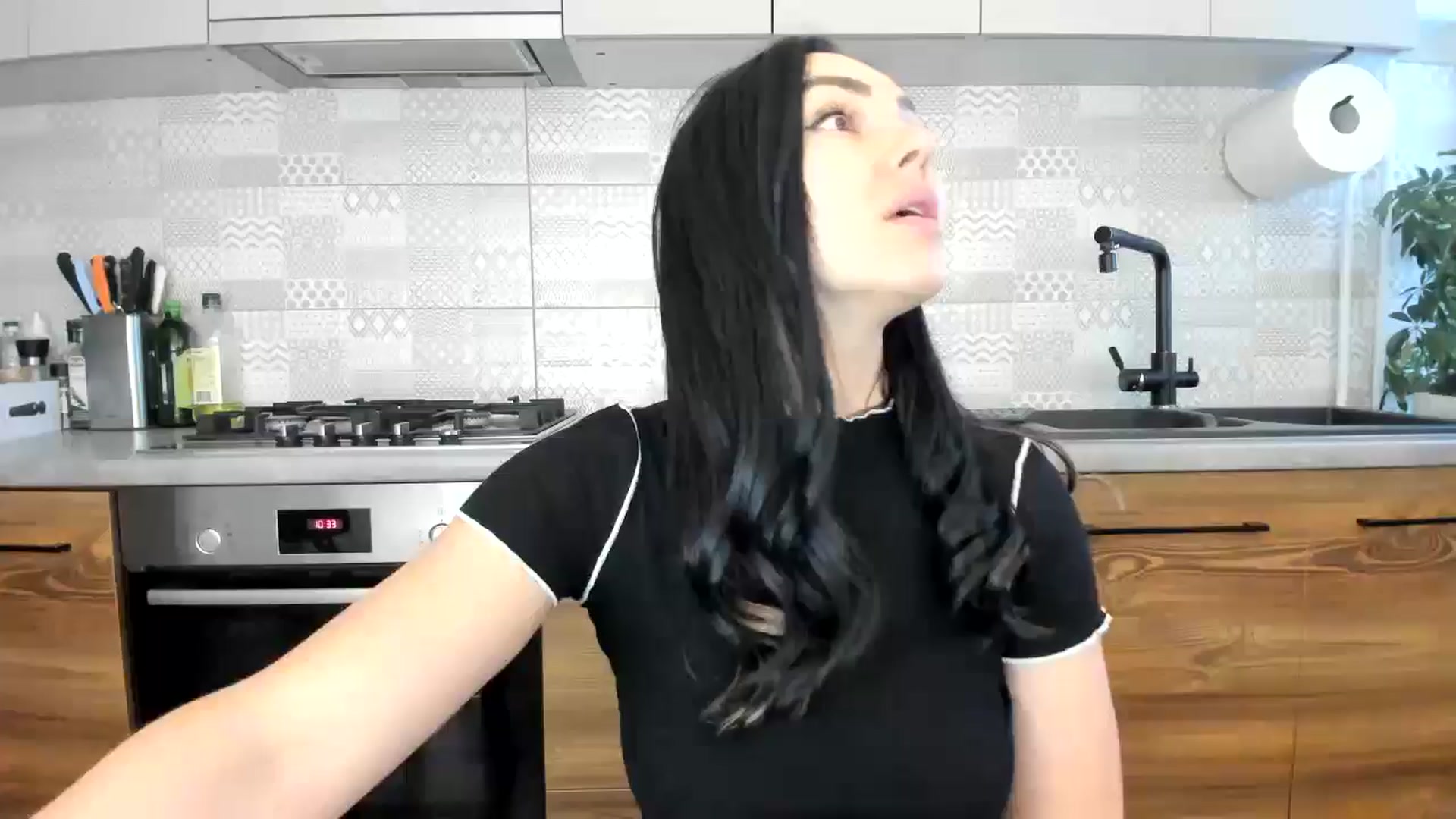 Gallery image thumbnail from MissNelly_'s myfreecams stream on, 12/21/2024, 13:59 image 16 of 20