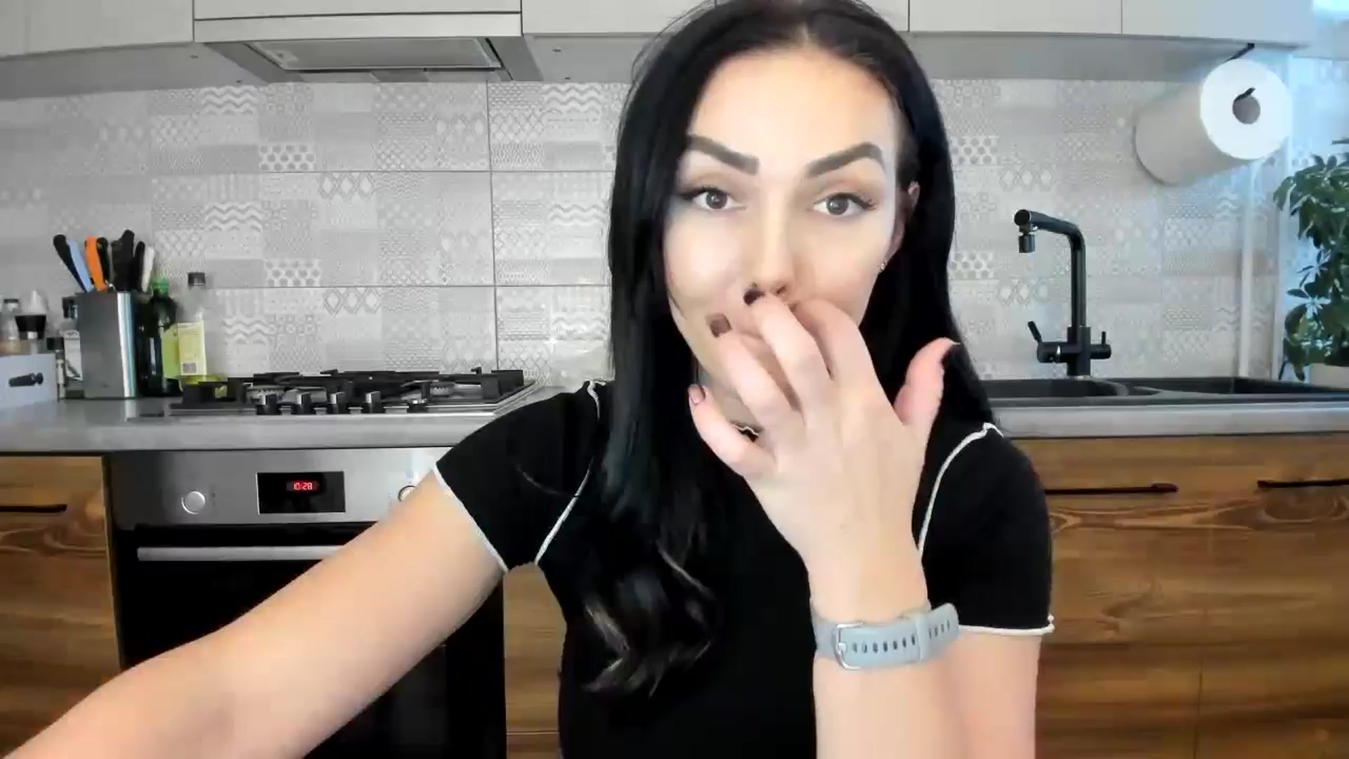Gallery image thumbnail from MissNelly_'s myfreecams stream on, 12/21/2024, 13:59 image 15 of 20