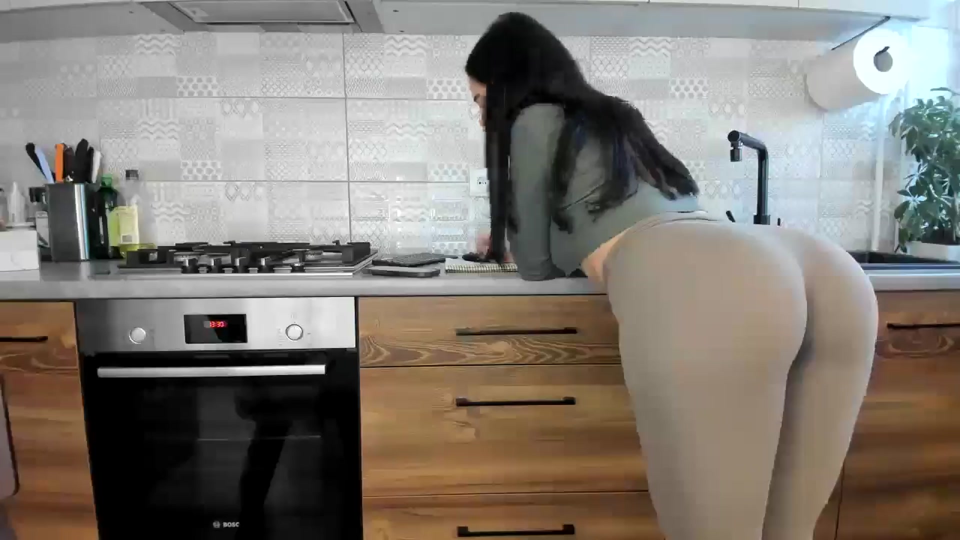 Gallery image thumbnail from MissNelly_'s myfreecams stream on, 12/22/2024, 11:37 image 11 of 20