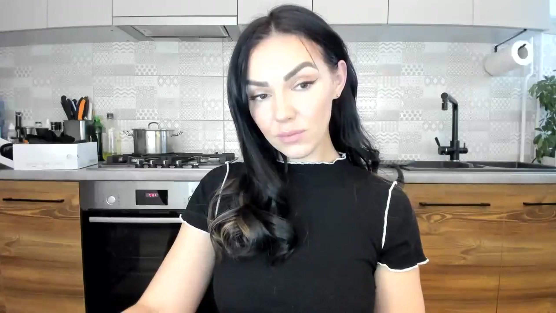 Gallery image thumbnail from MissNelly_'s myfreecams stream on, 12/28/2024, 14:48 image 7 of 20