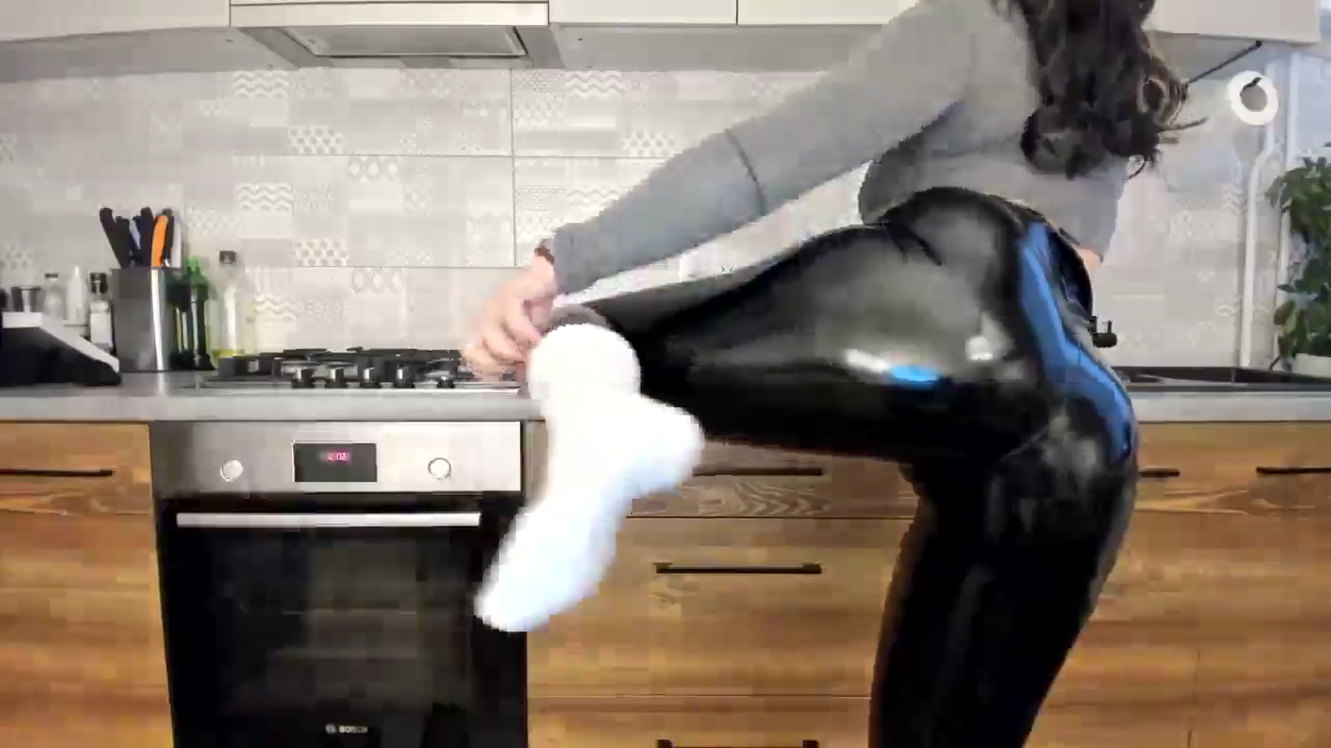 Gallery image thumbnail from MissNelly_'s myfreecams stream on, 12/29/2024, 14:52 image 16 of 20