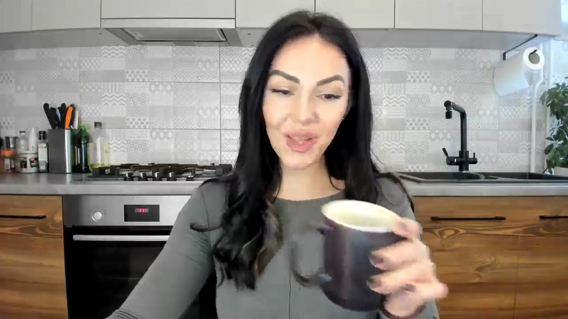 Gallery image thumbnail from MissNelly_'s myfreecams stream on, 12/29/2024, 14:52 image 2 of 20