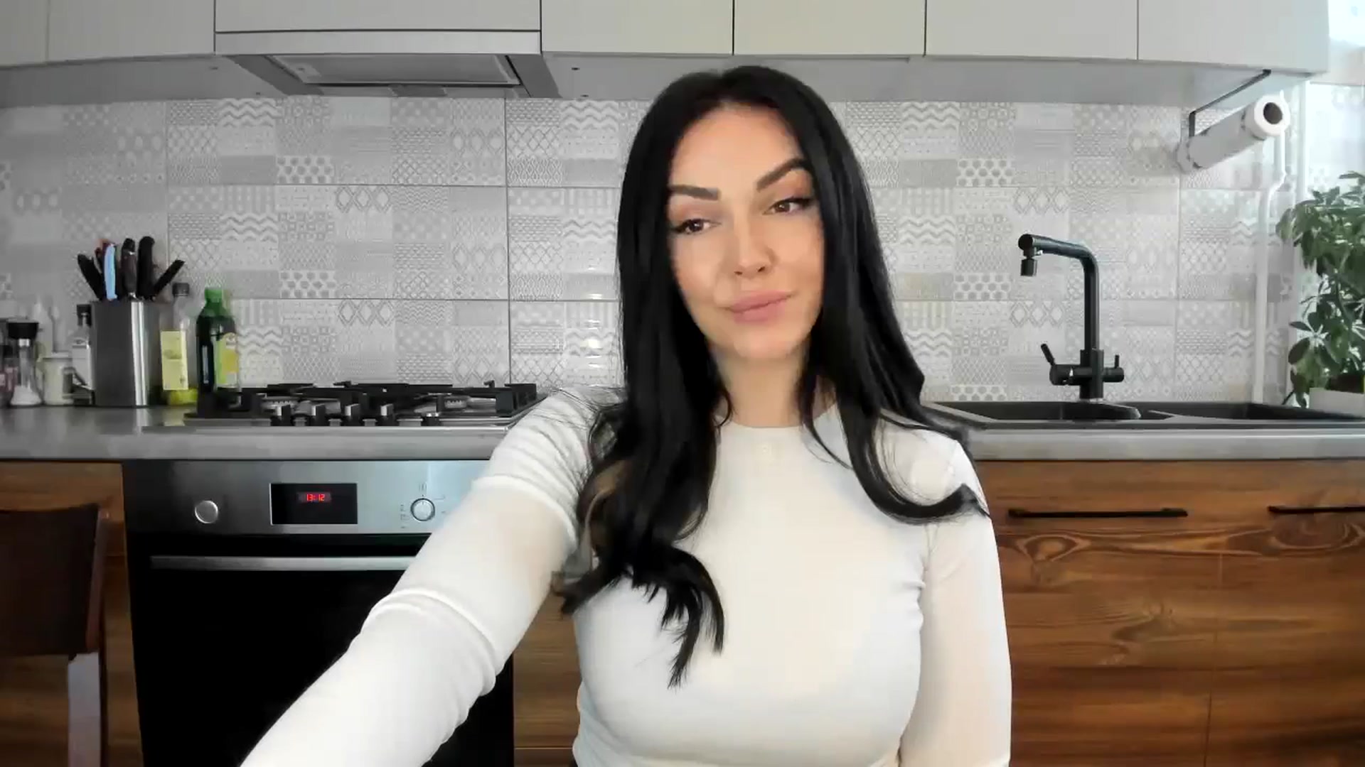 Gallery image thumbnail from MissNelly_'s myfreecams stream on, 01/07/2025, 11:19 image 14 of 20