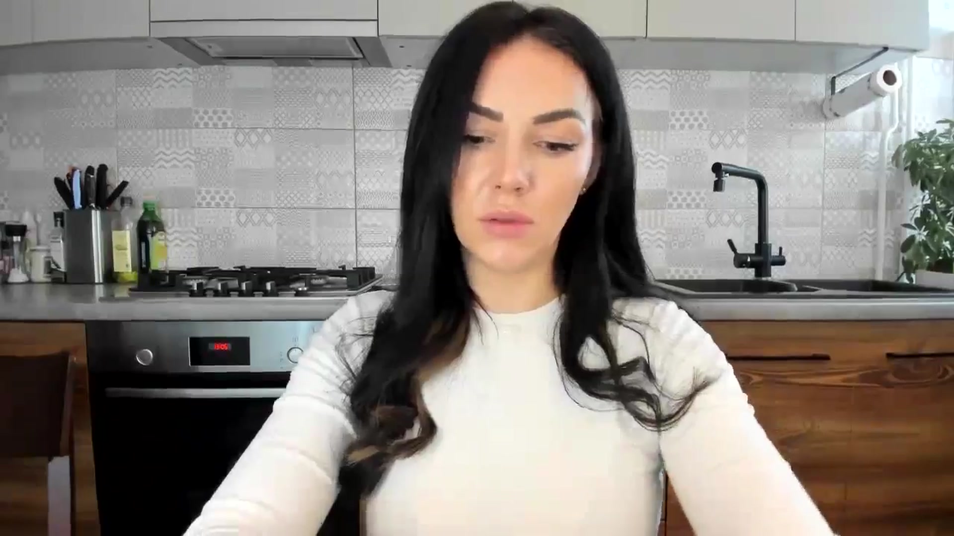 Gallery image thumbnail from MissNelly_'s myfreecams stream on, 01/07/2025, 11:19 image 5 of 20