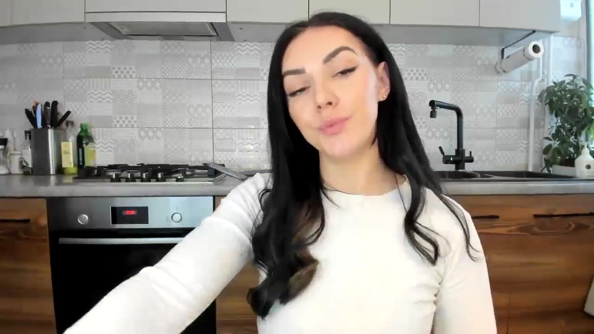 Gallery image thumbnail from MissNelly_'s myfreecams stream on, 01/07/2025, 13:55 image 15 of 20