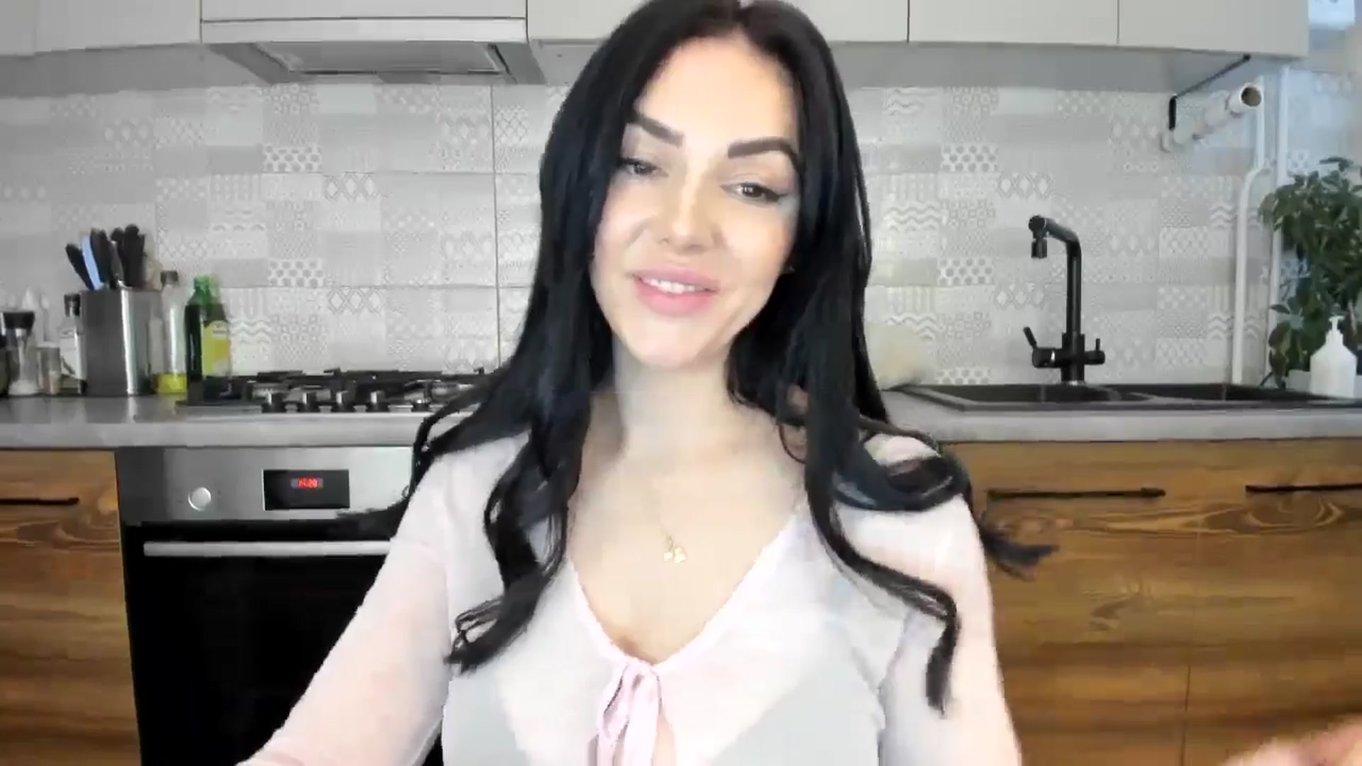 Gallery image thumbnail from MissNelly_'s myfreecams stream on, 01/08/2025, 12:56 image 4 of 20