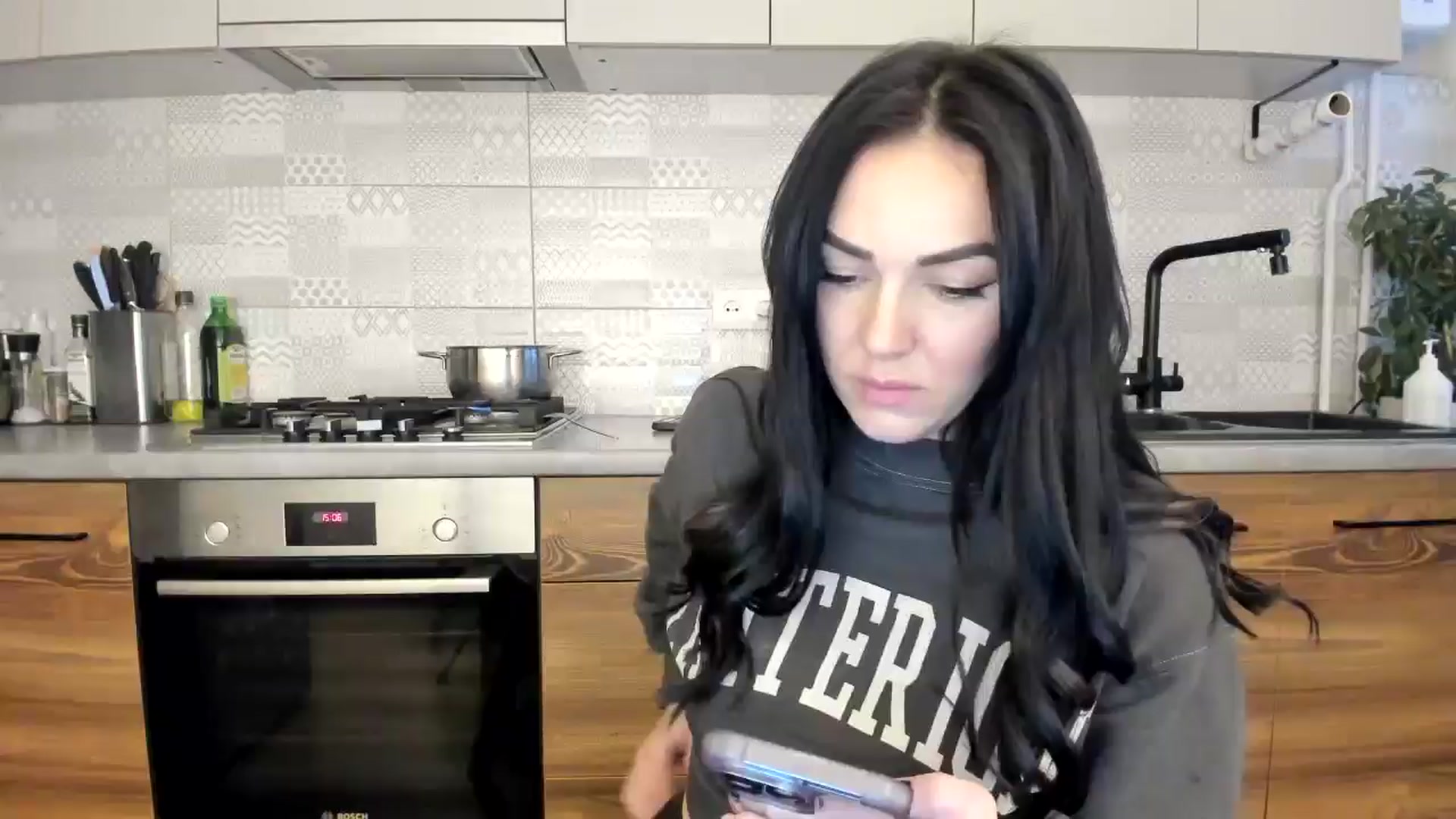 Gallery image thumbnail from MissNelly_'s myfreecams stream on, 01/08/2025, 15:03 image 1 of 20