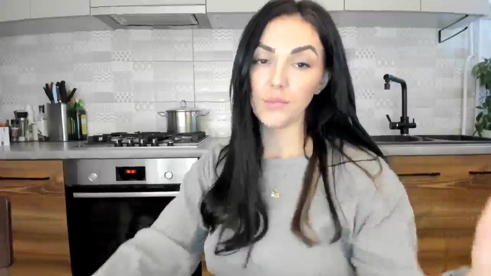 Gallery image thumbnail from MissNelly_'s myfreecams stream on, 01/10/2025, 13:24 image 13 of 20