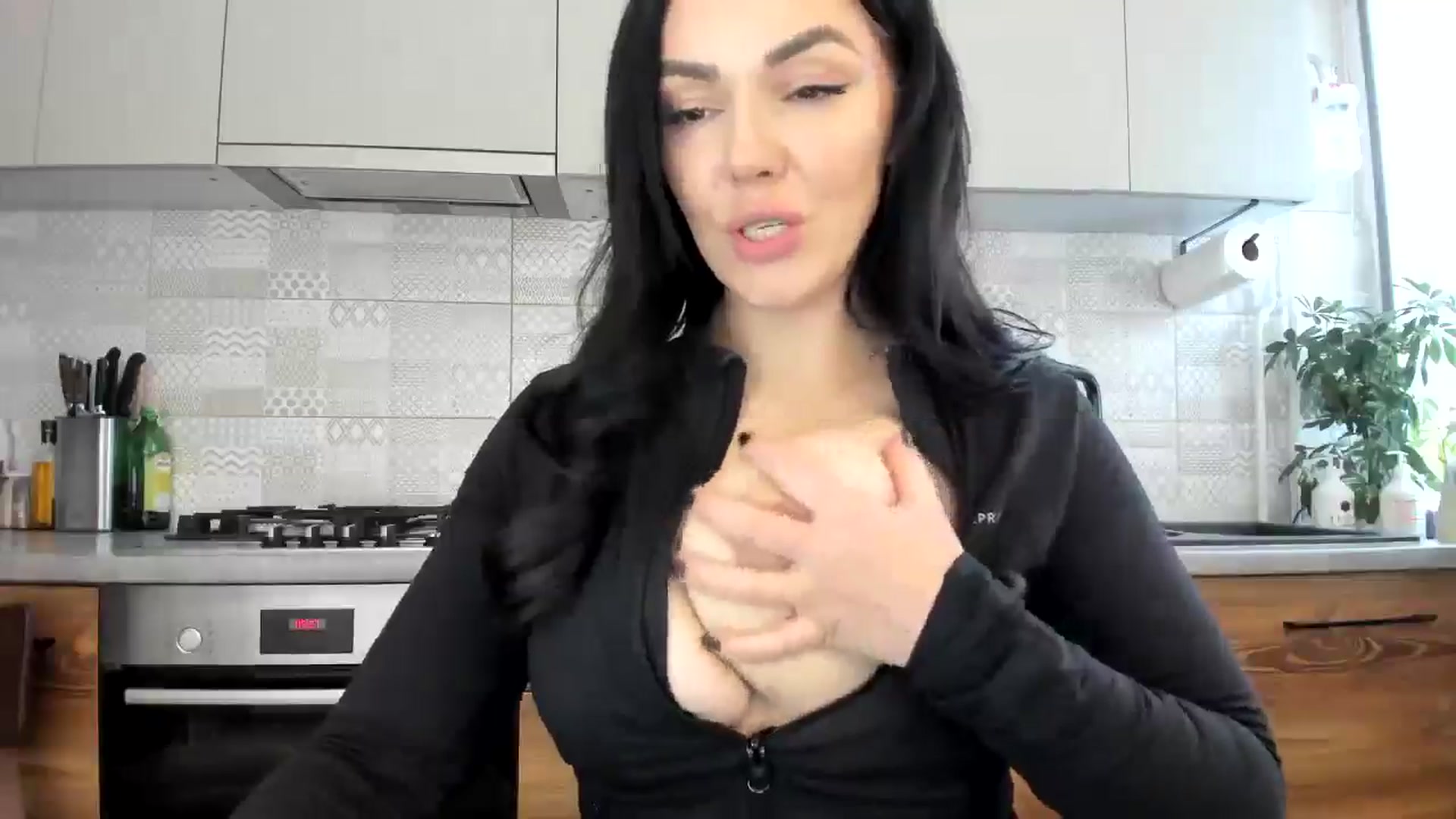 Gallery image thumbnail from MissNelly_'s myfreecams stream on, 01/15/2025, 12:06 image 15 of 20