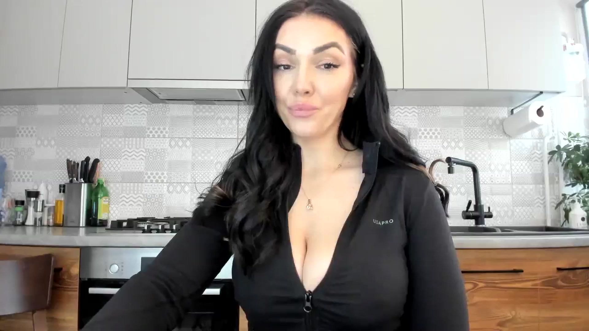 Gallery image thumbnail from MissNelly_'s myfreecams stream on, 01/15/2025, 13:06 image 9 of 20