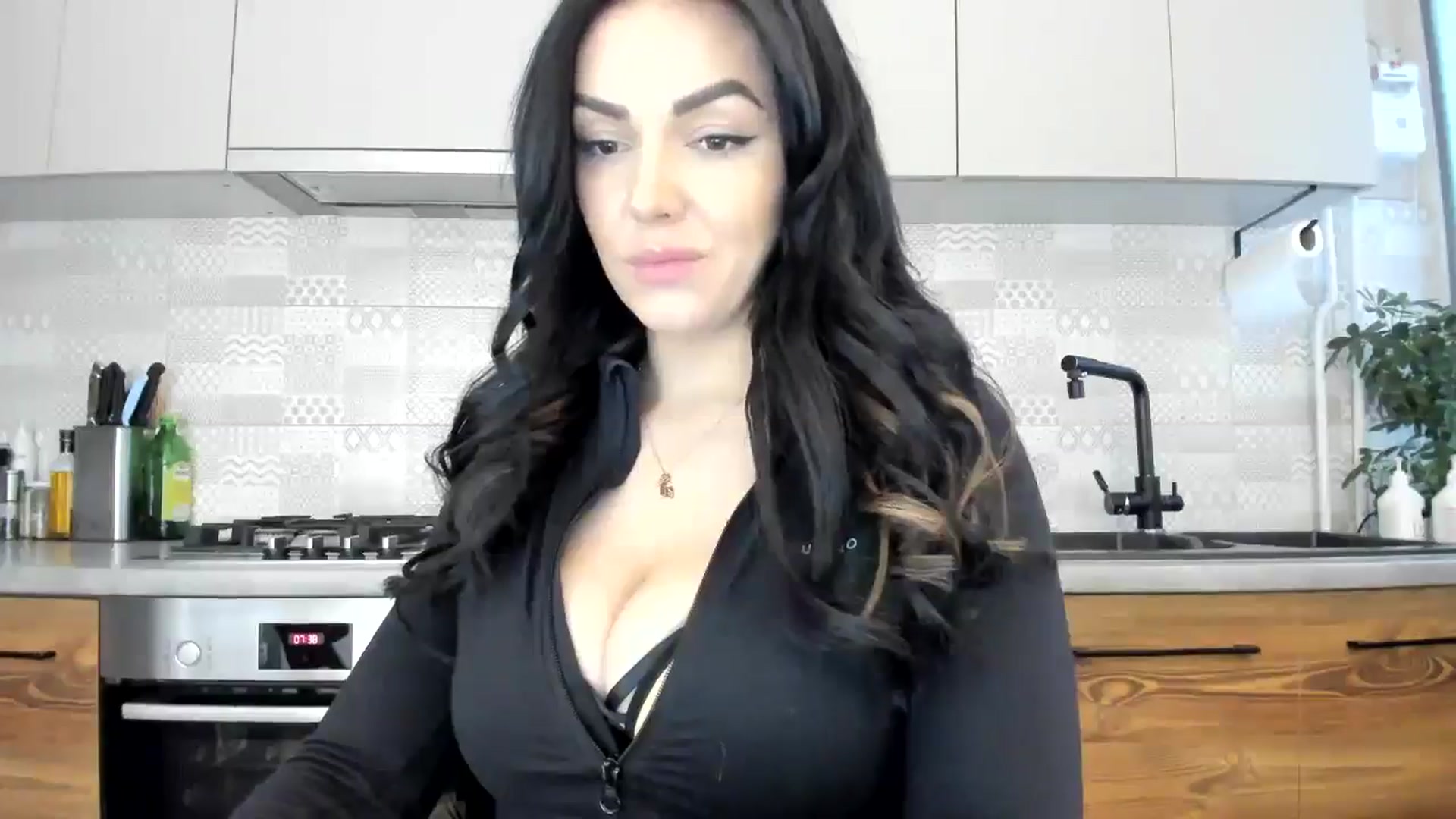 Gallery image thumbnail from MissNelly_'s myfreecams stream on, 01/17/2025, 13:50 image 20 of 20