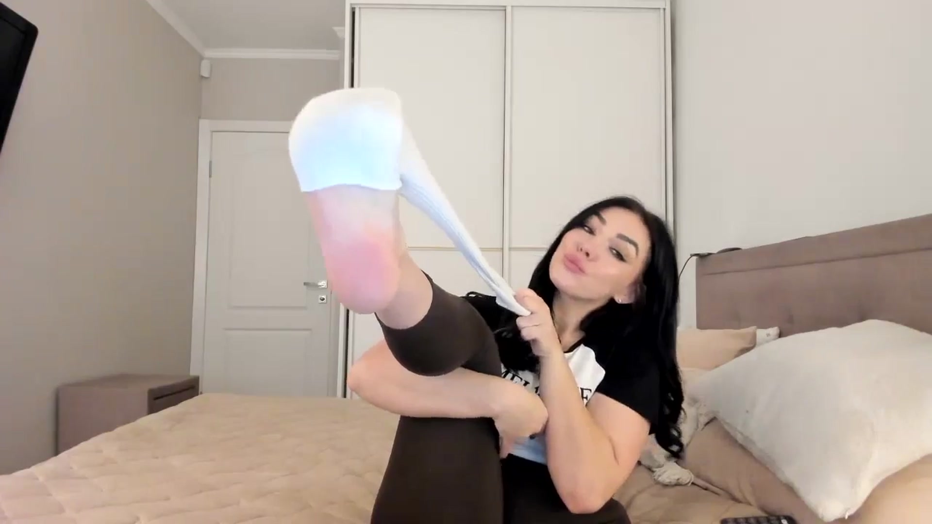 Gallery image thumbnail from MissNelly_'s myfreecams stream on, 01/24/2025, 16:10 image 13 of 20