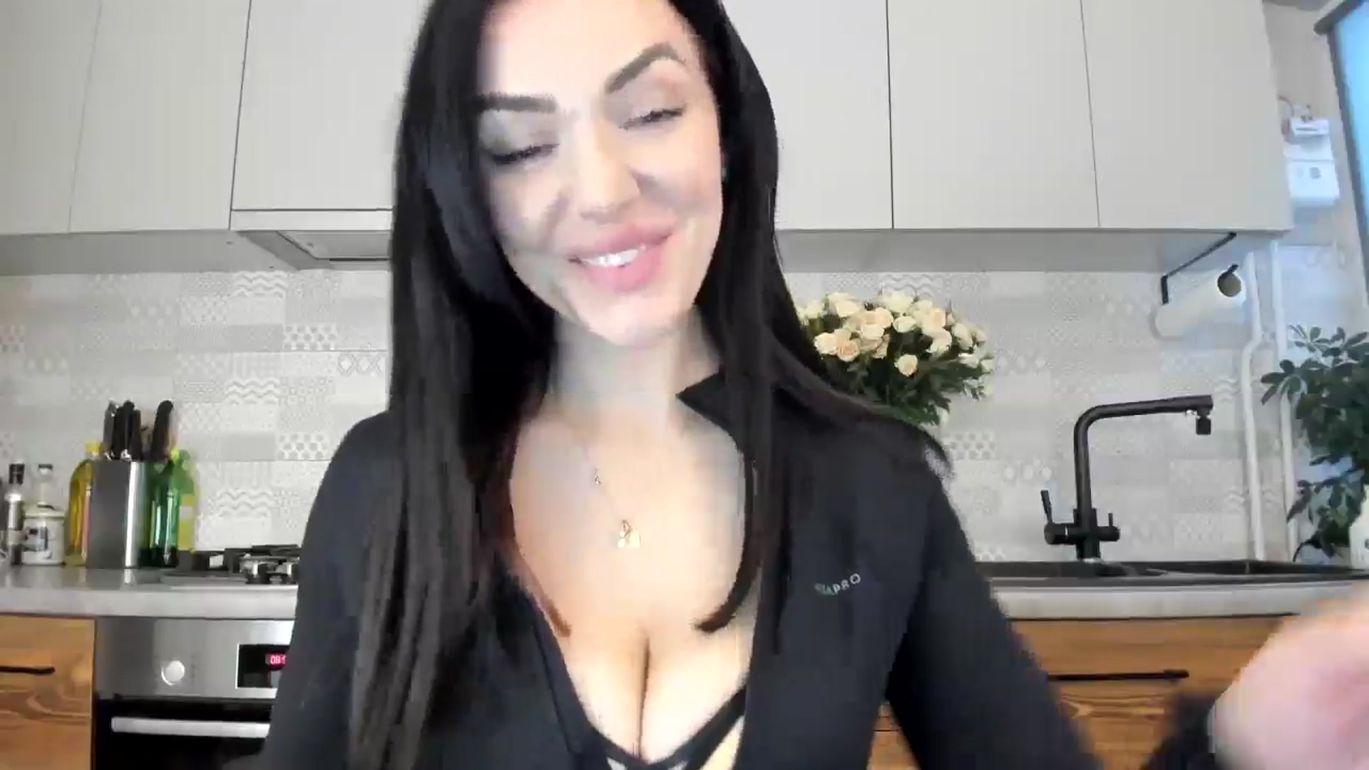 Gallery image thumbnail from MissNelly_'s myfreecams stream on, 01/28/2025, 15:02 image 15 of 20
