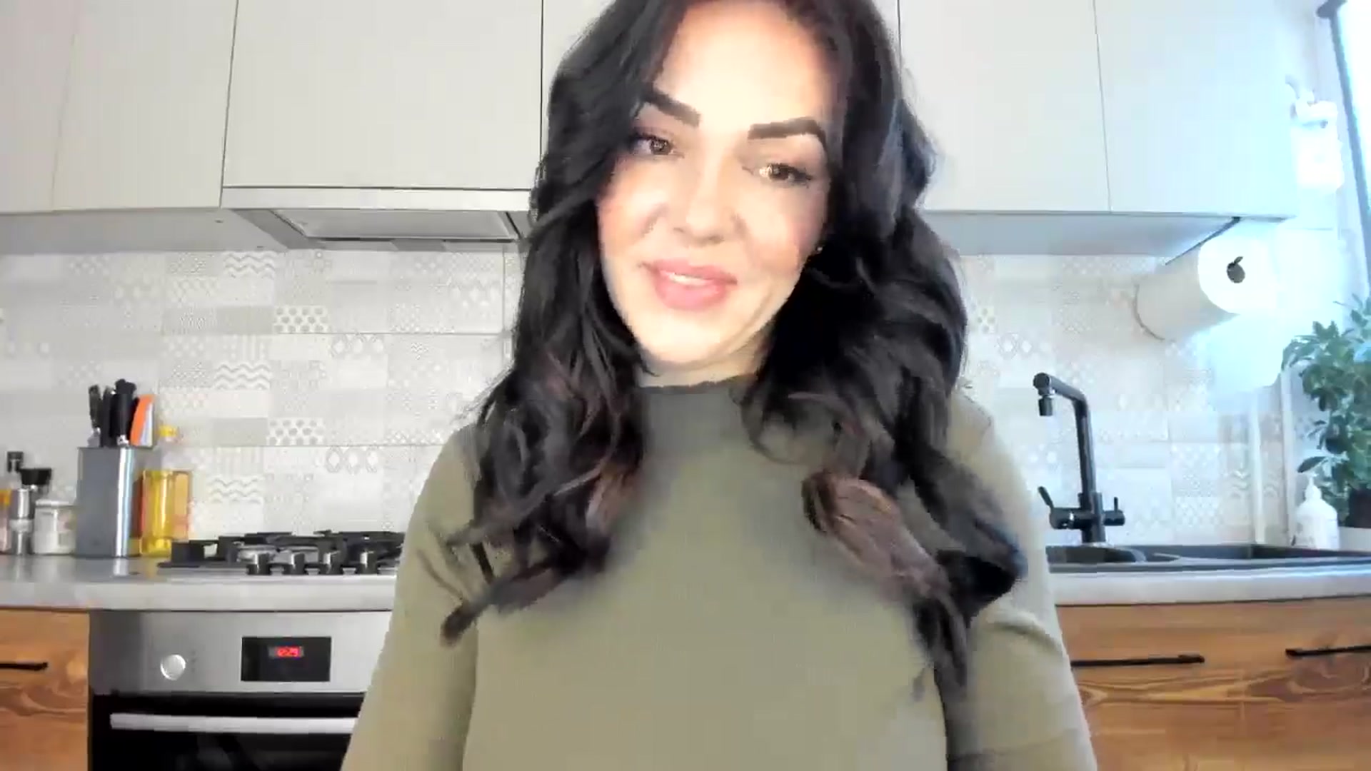 Gallery image thumbnail from MissNelly_'s myfreecams stream on, 02/09/2025, 11:43 image 16 of 20