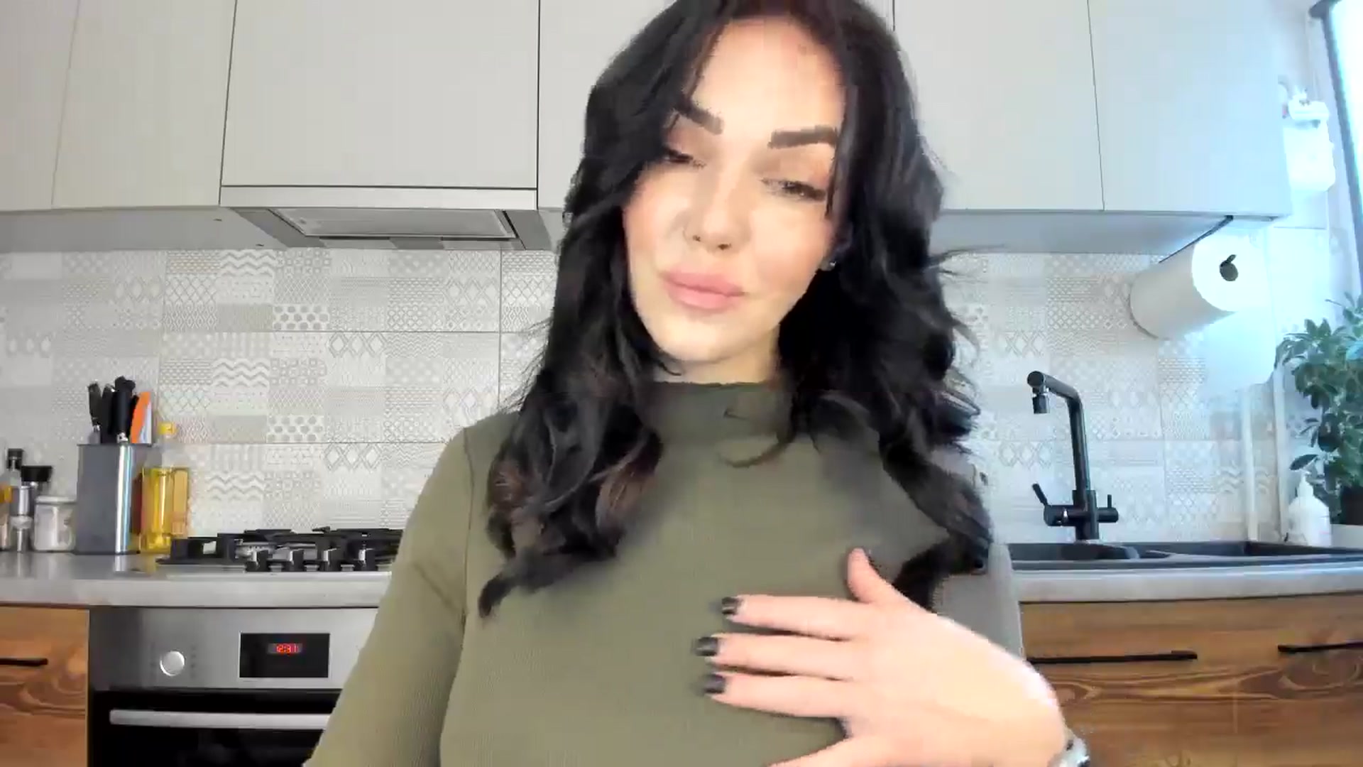 Gallery image thumbnail from MissNelly_'s myfreecams stream on, 02/09/2025, 11:43 image 18 of 20
