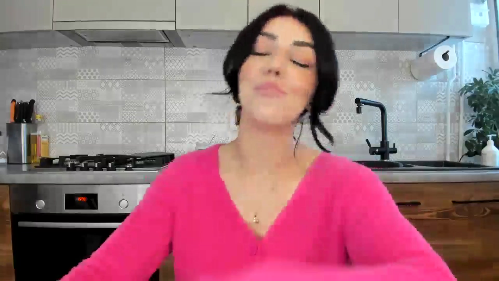 Gallery image thumbnail from MissNelly_'s myfreecams stream on, 02/10/2025, 14:31 image 3 of 20