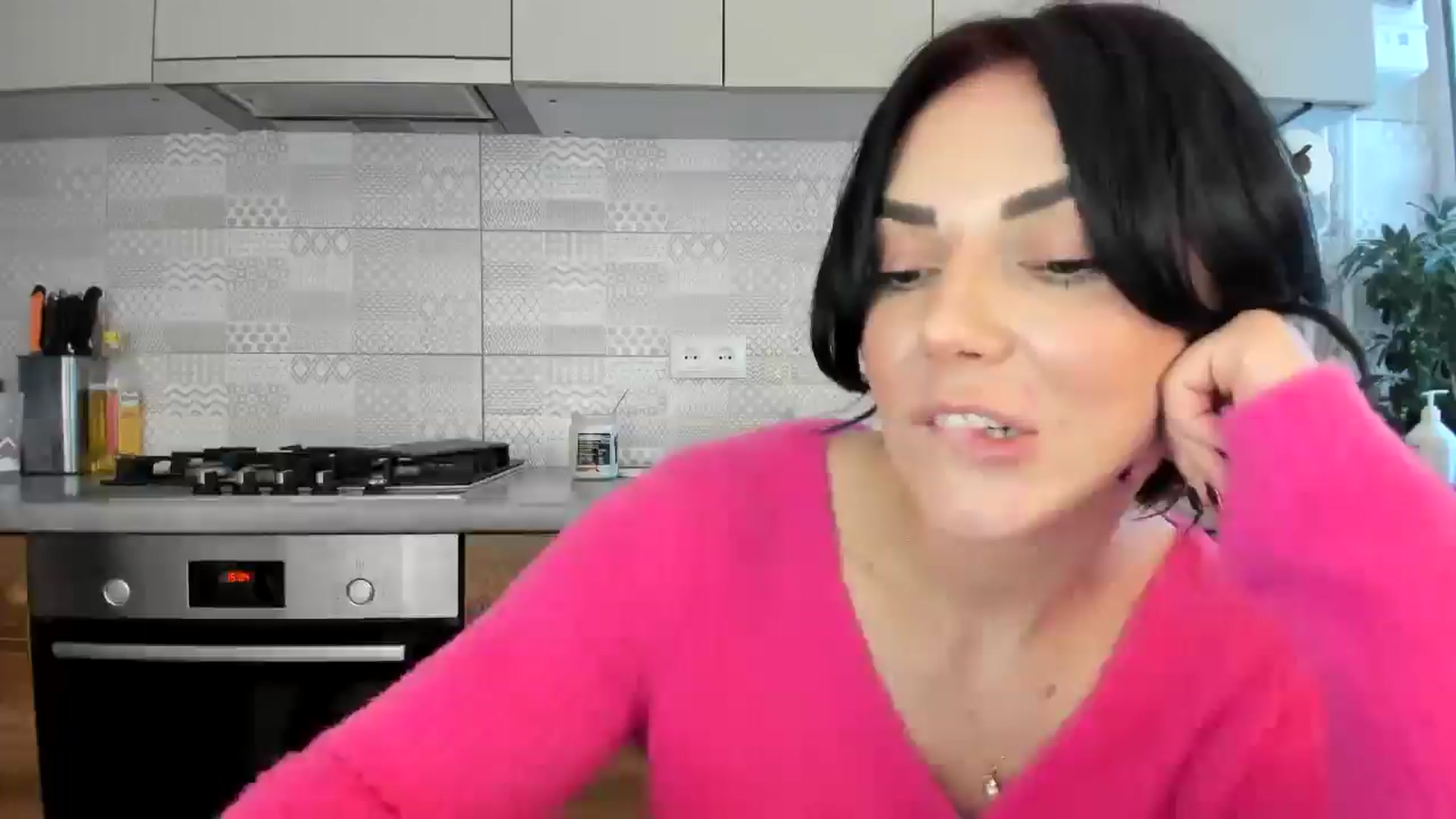Gallery image thumbnail from MissNelly_'s myfreecams stream on, 02/10/2025, 14:31 image 4 of 20