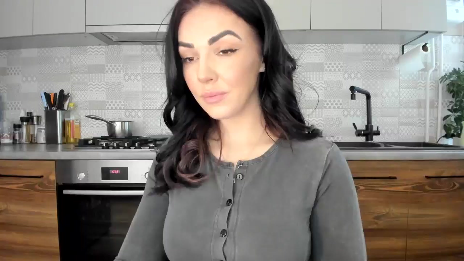 Gallery image thumbnail from MissNelly_'s myfreecams stream on, 02/19/2025, 11:14 image 20 of 20