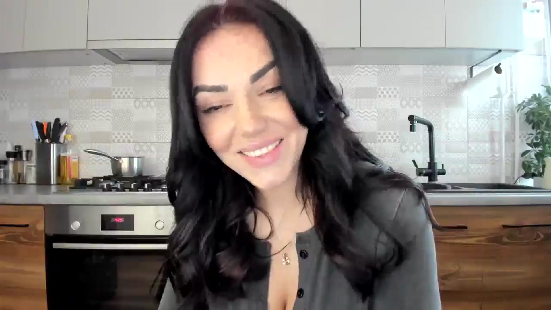 Gallery image thumbnail from MissNelly_'s myfreecams stream on, 02/19/2025, 13:45 image 20 of 20