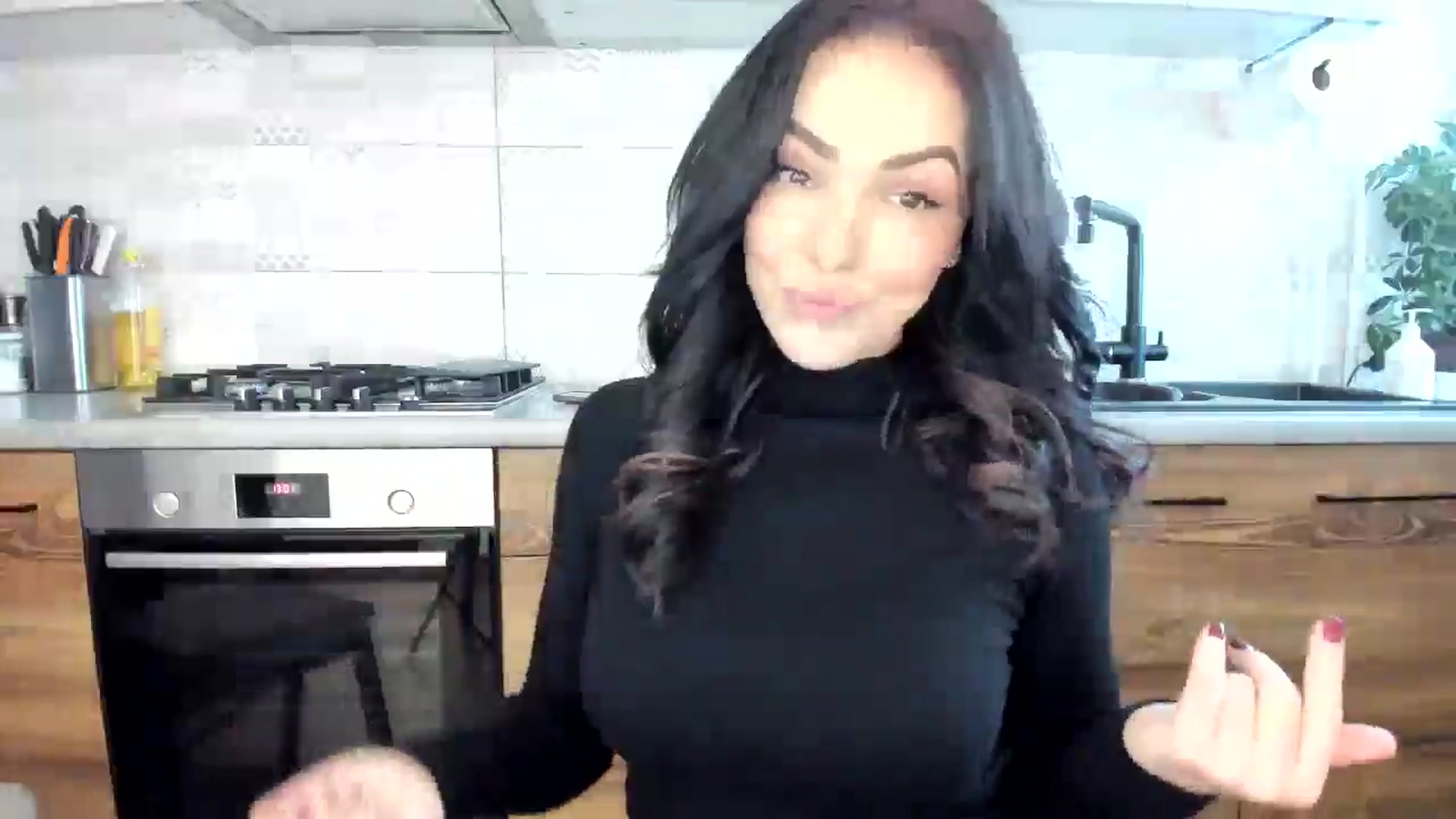 Gallery image thumbnail from MissNelly_'s myfreecams stream on, 02/20/2025, 12:23 image 12 of 20