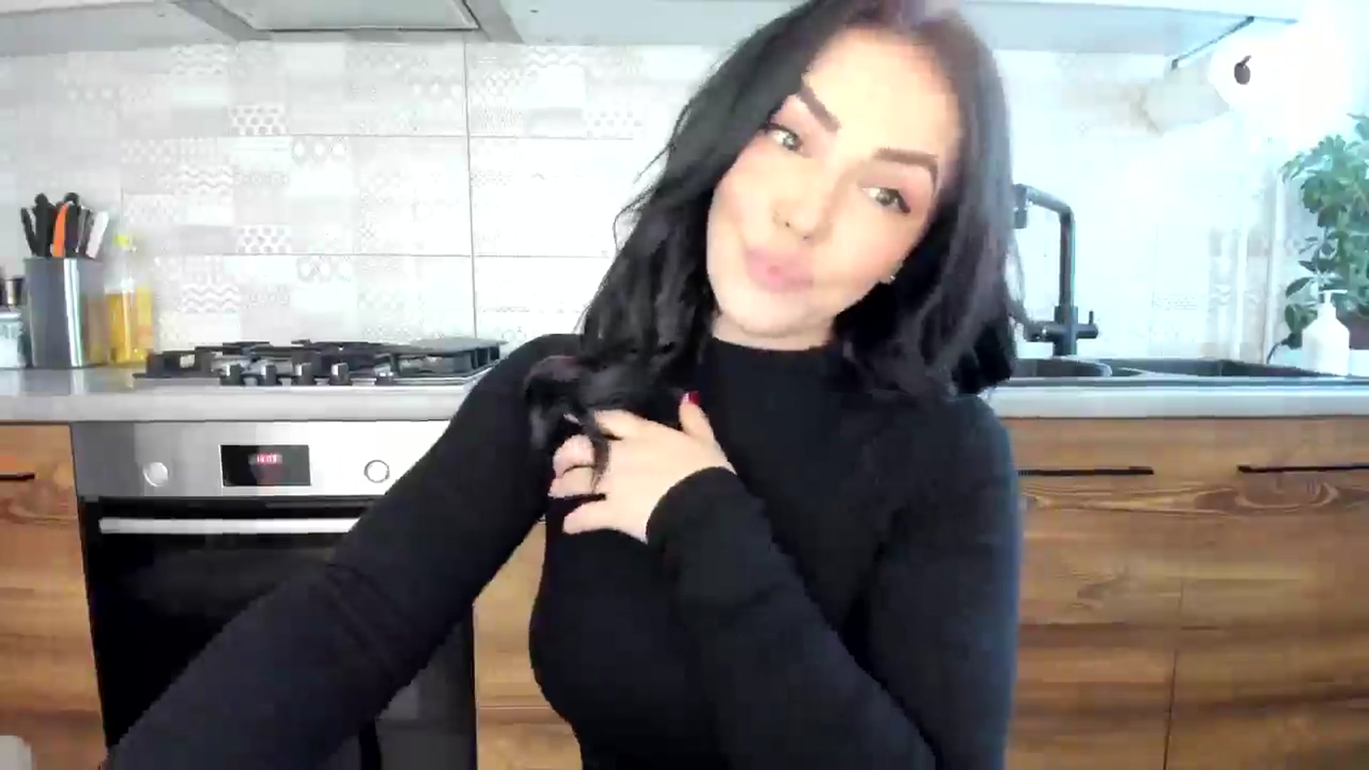 Gallery image thumbnail from MissNelly_'s myfreecams stream on, 02/20/2025, 12:23 image 13 of 20
