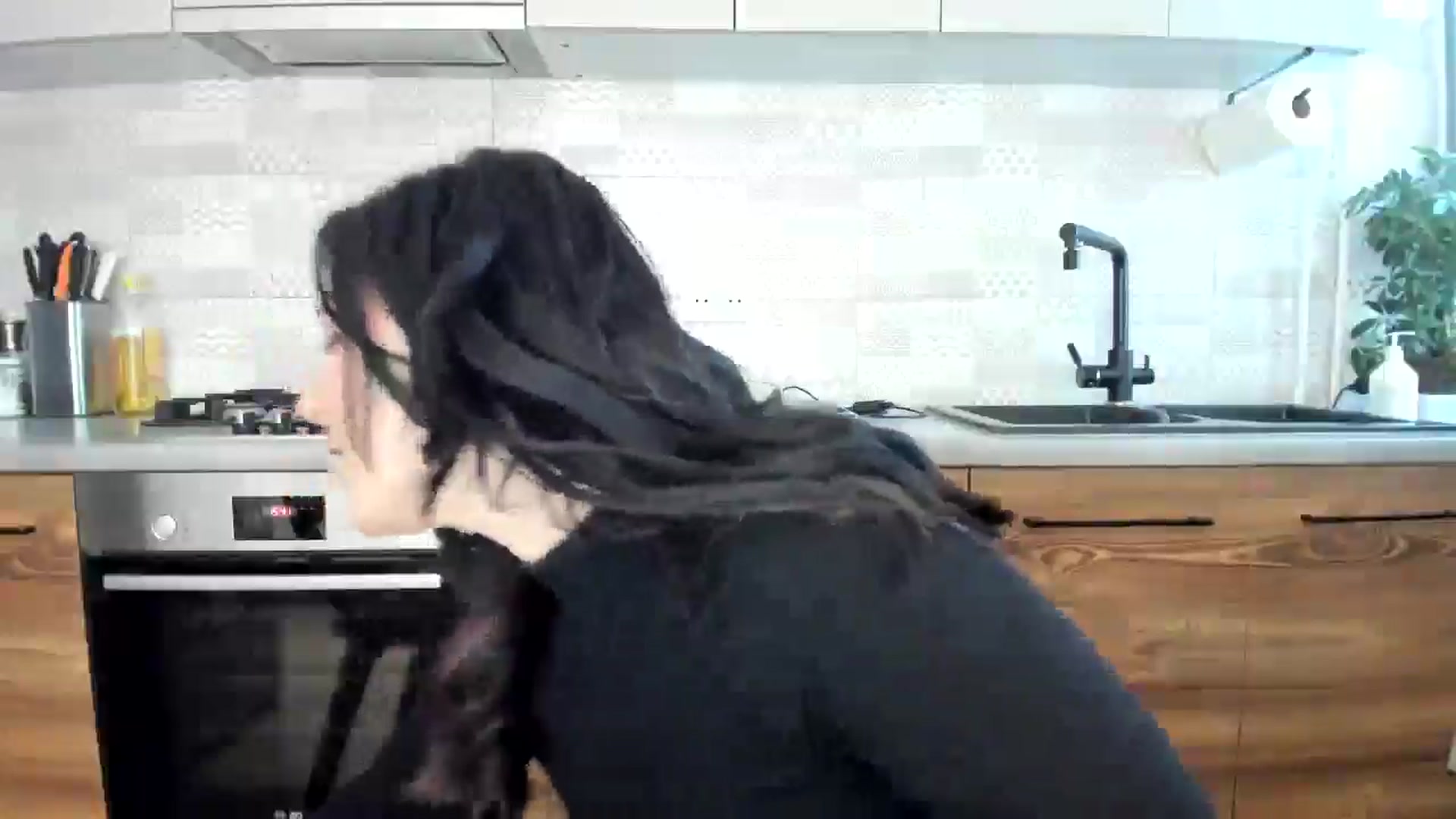 Gallery image thumbnail from MissNelly_'s myfreecams stream on, 02/20/2025, 15:02 image 17 of 20