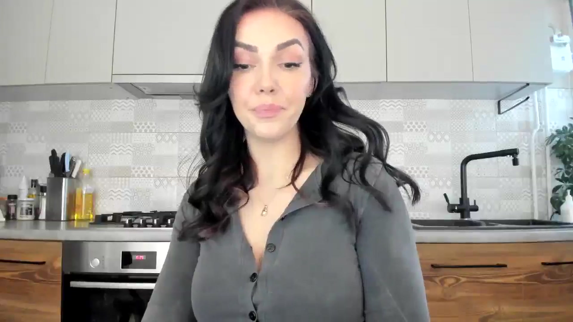 Gallery image thumbnail from MissNelly_'s myfreecams stream on, 02/22/2025, 15:43 image 14 of 20
