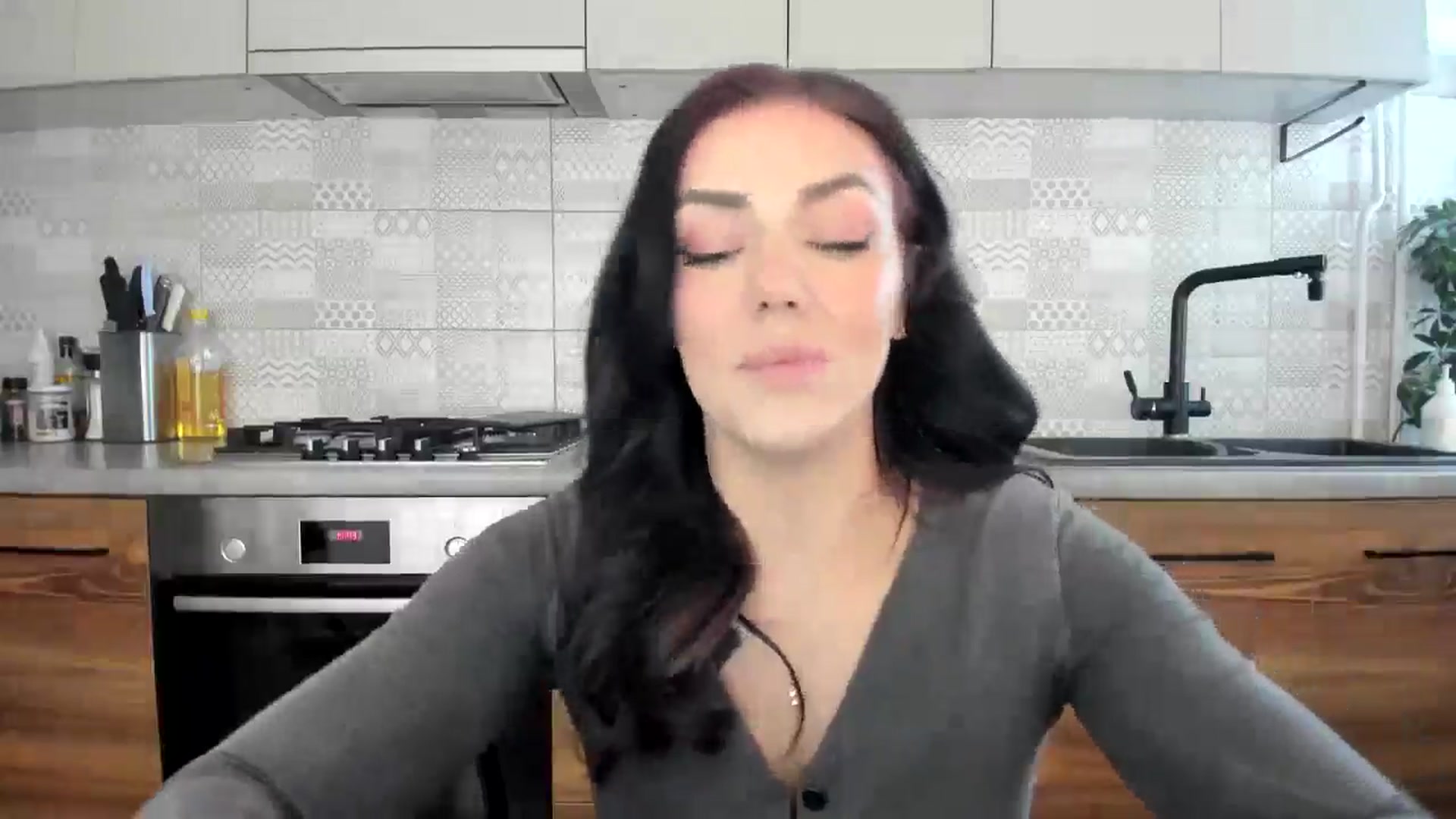 Gallery image thumbnail from MissNelly_'s myfreecams stream on, 02/22/2025, 15:43 image 9 of 20
