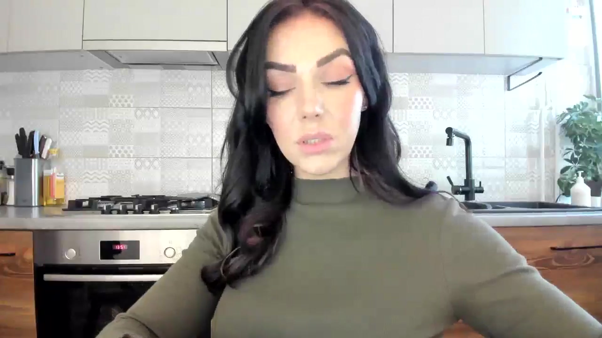 Gallery image thumbnail from MissNelly_'s myfreecams stream on, 02/23/2025, 14:26 image 11 of 20