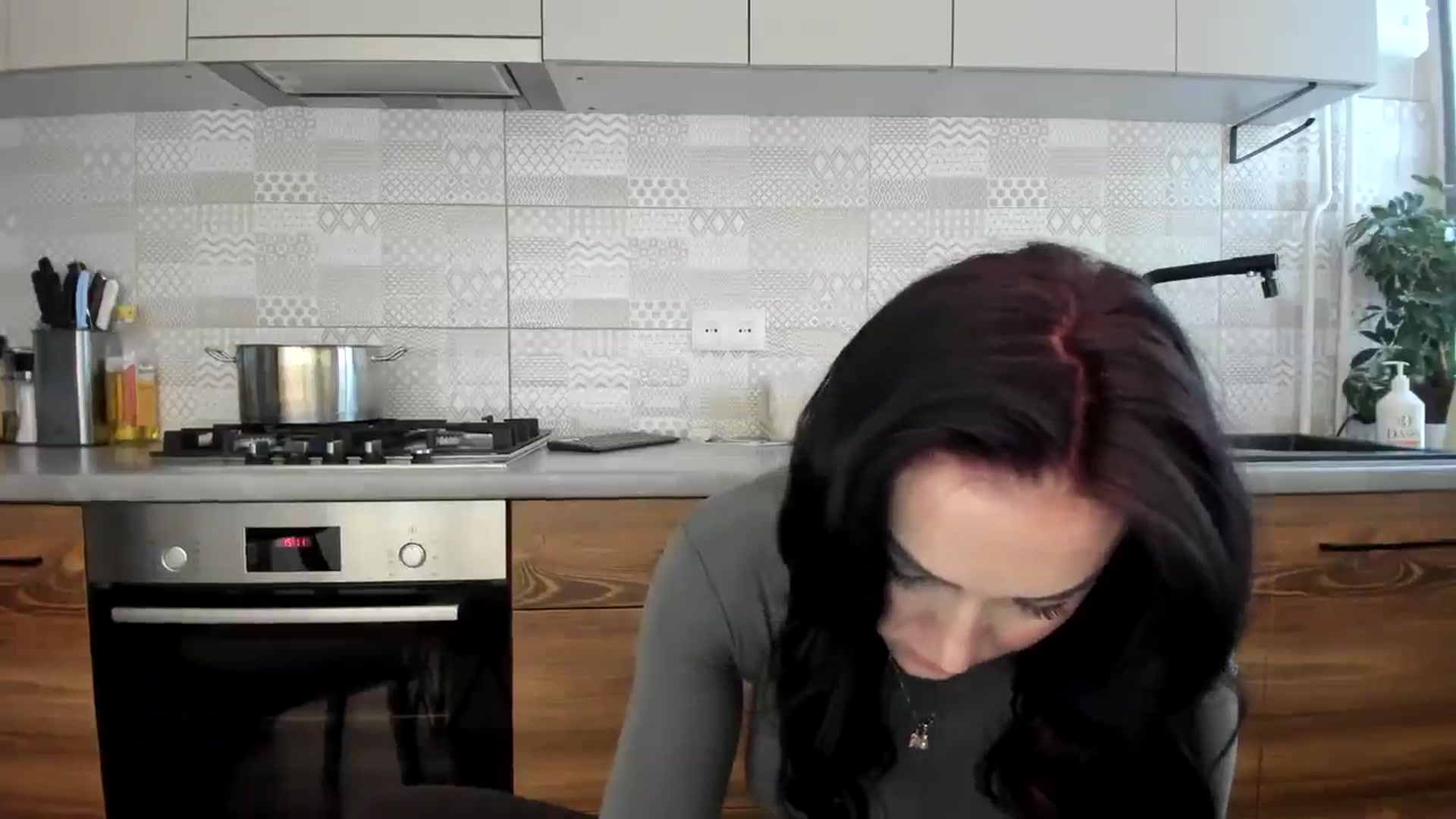 Gallery image thumbnail from MissNelly_'s myfreecams stream on, 02/24/2025, 15:03 image 13 of 20