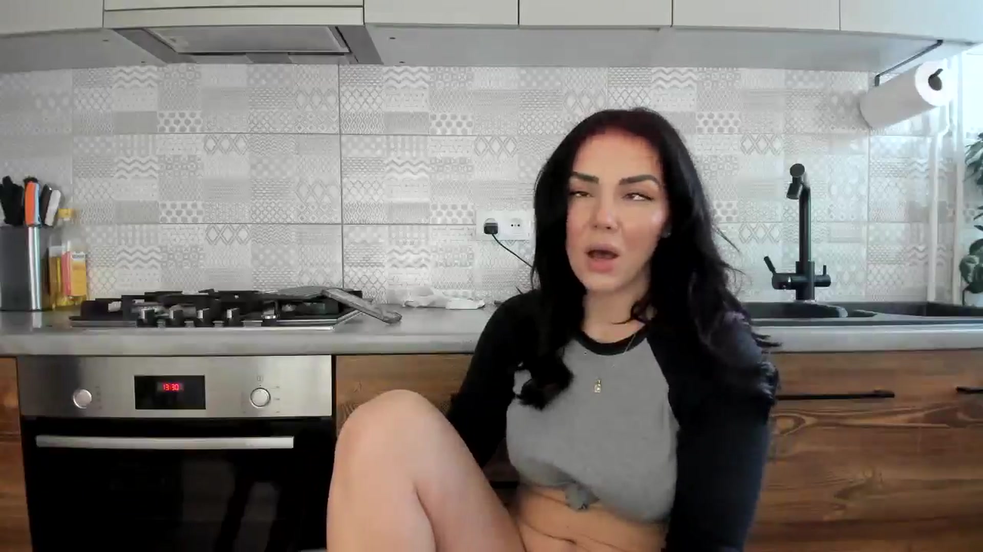 Gallery image thumbnail from MissNelly_'s myfreecams stream on, 02/25/2025, 12:39 image 20 of 20