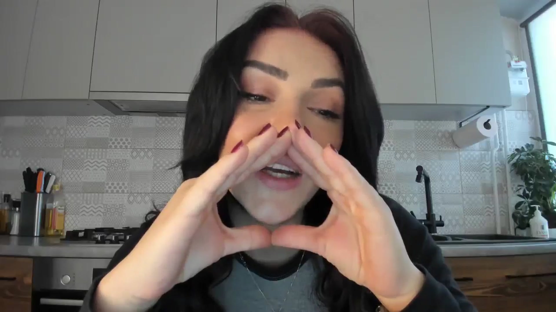 Gallery image thumbnail from MissNelly_'s myfreecams stream on, 02/25/2025, 13:54 image 17 of 20