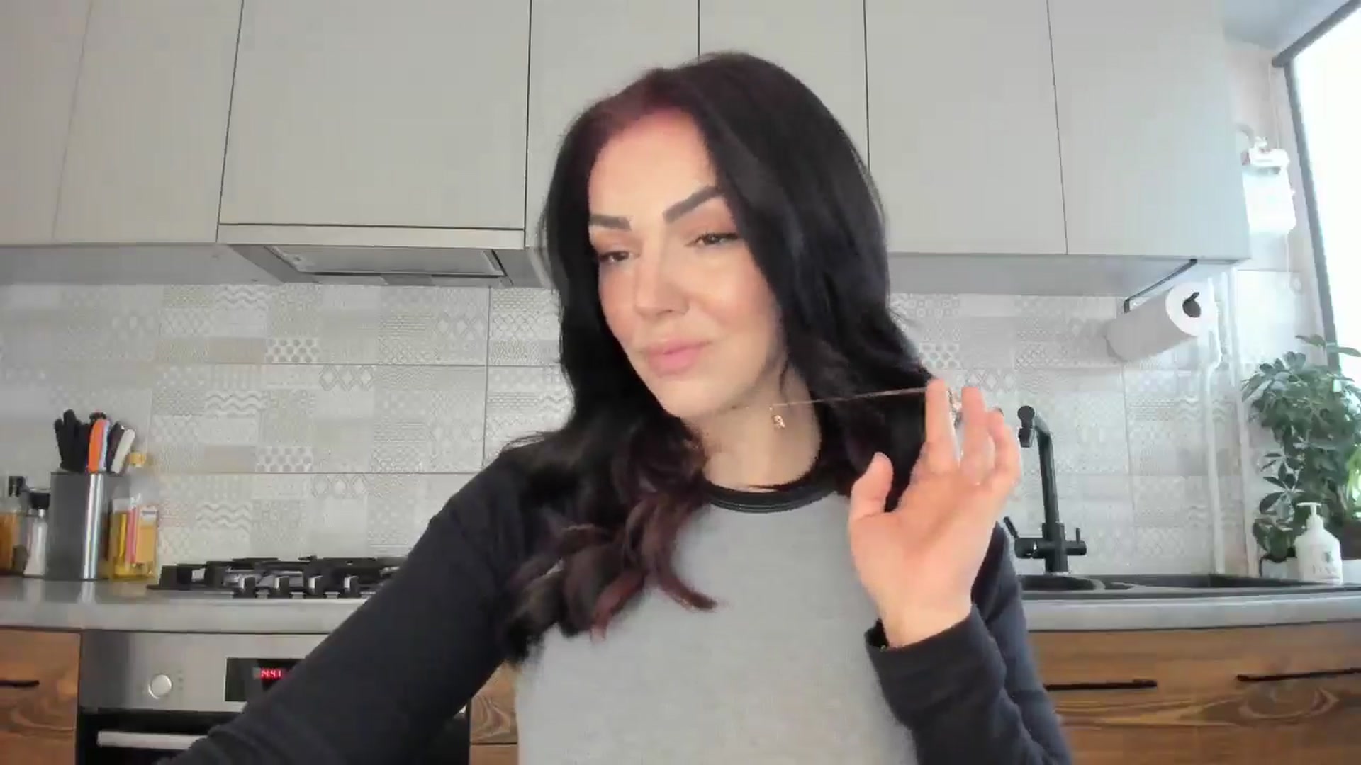 Gallery image thumbnail from MissNelly_'s myfreecams stream on, 02/25/2025, 13:54 image 19 of 20