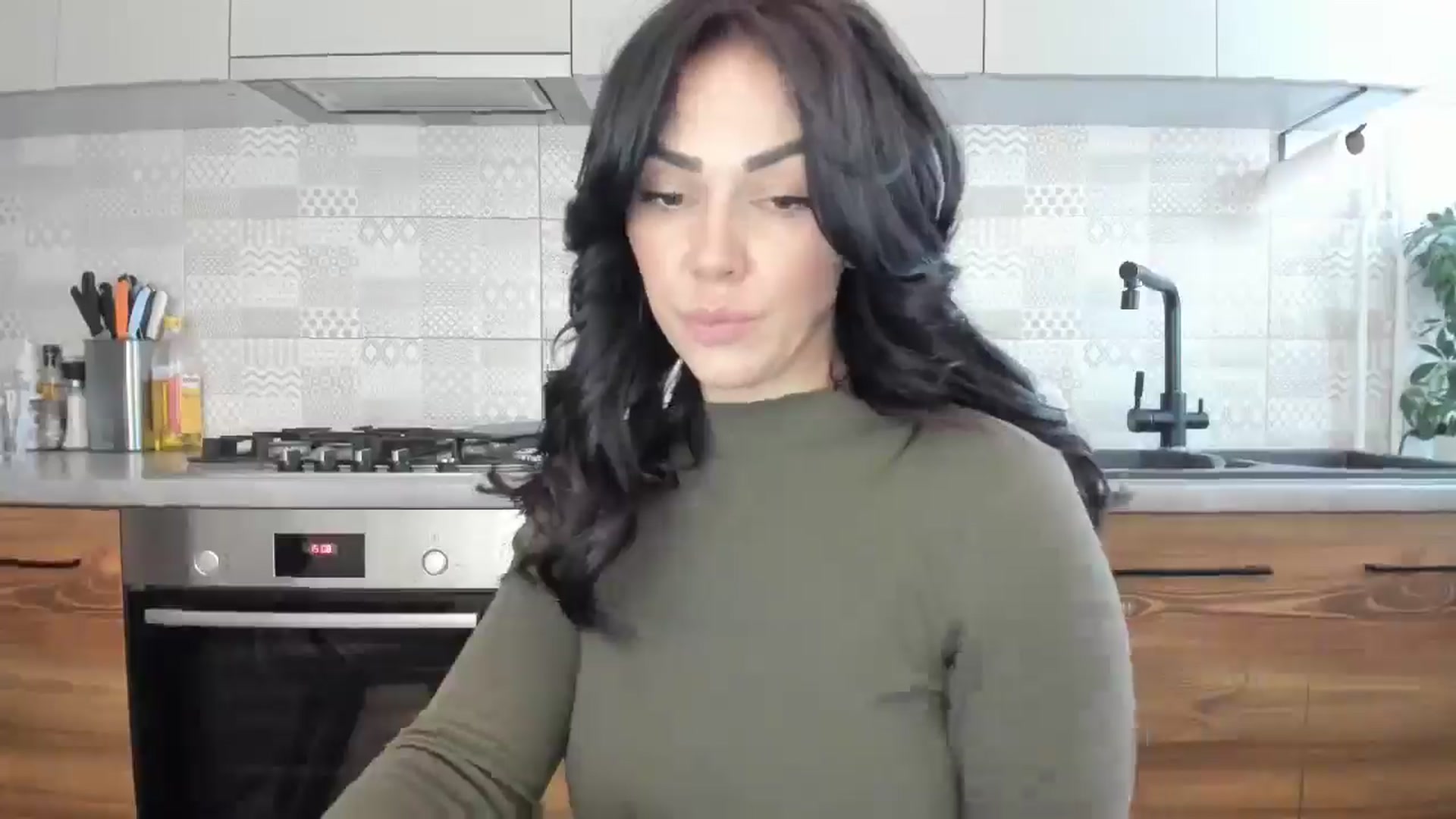 Gallery image thumbnail from MissNelly_'s myfreecams stream on, 02/26/2025, 14:44 image 18 of 20