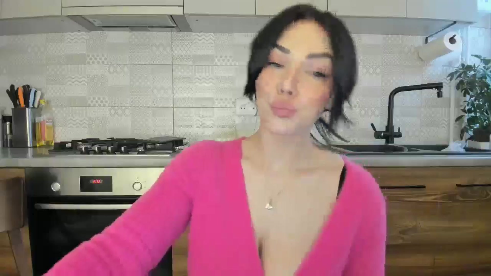 Gallery image thumbnail from MissNelly_'s myfreecams stream on, 02/28/2025, 15:11 image 6 of 20