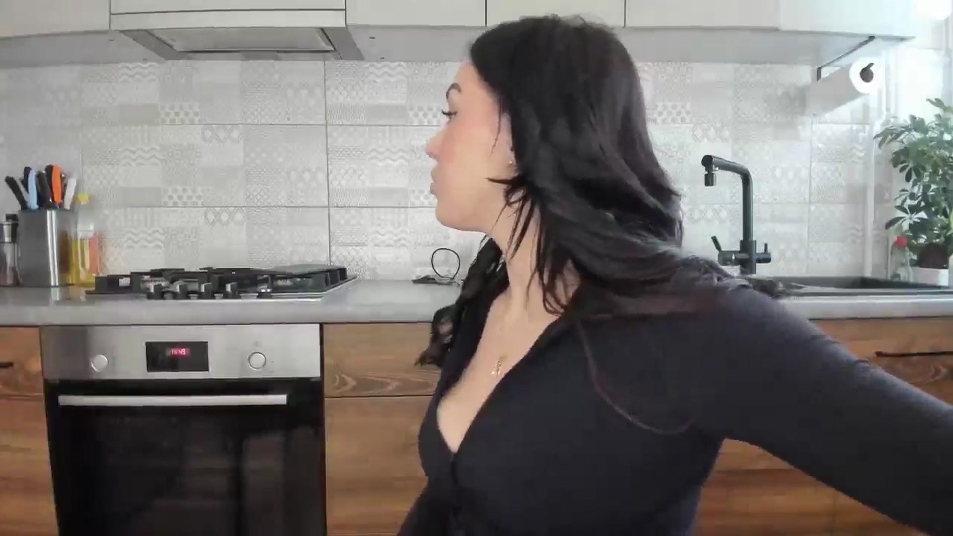 Gallery image thumbnail from MissNelly_'s myfreecams stream on, 03/07/2025, 14:19 image 18 of 20
