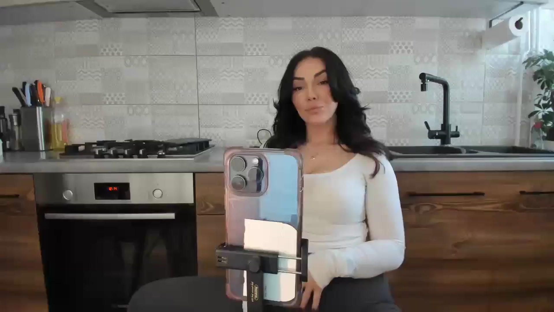 Gallery image thumbnail from MissNelly_'s myfreecams stream on, 03/07/2025, 14:19 image 1 of 20