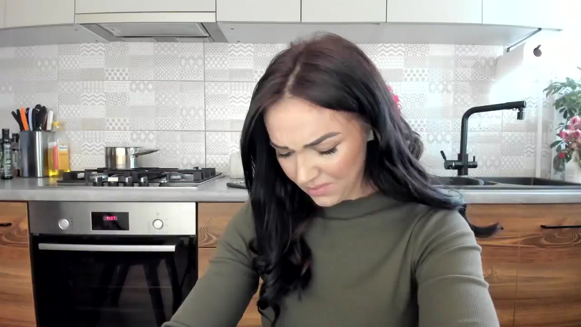 Gallery image thumbnail from MissNelly_'s myfreecams stream on, 03/13/2025, 15:14 image 12 of 20