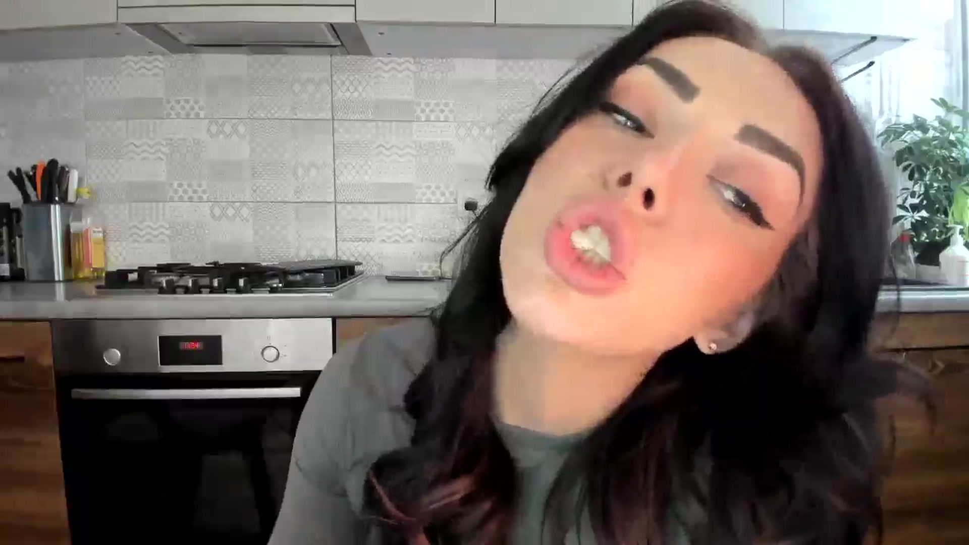 Gallery image thumbnail from MissNelly_'s myfreecams stream on, 03/14/2025, 12:00 image 3 of 20