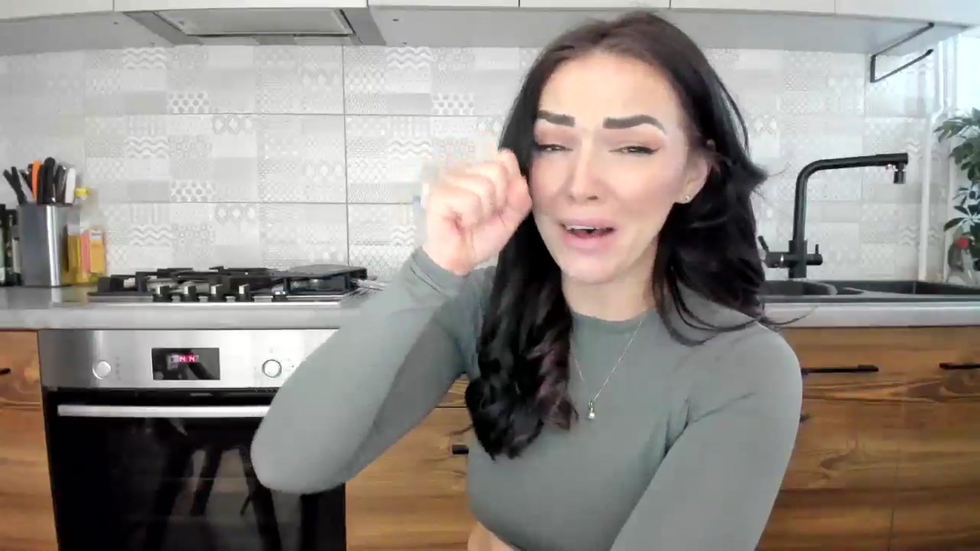 Gallery image thumbnail from MissNelly_'s myfreecams stream on, 03/14/2025, 13:32 image 18 of 20