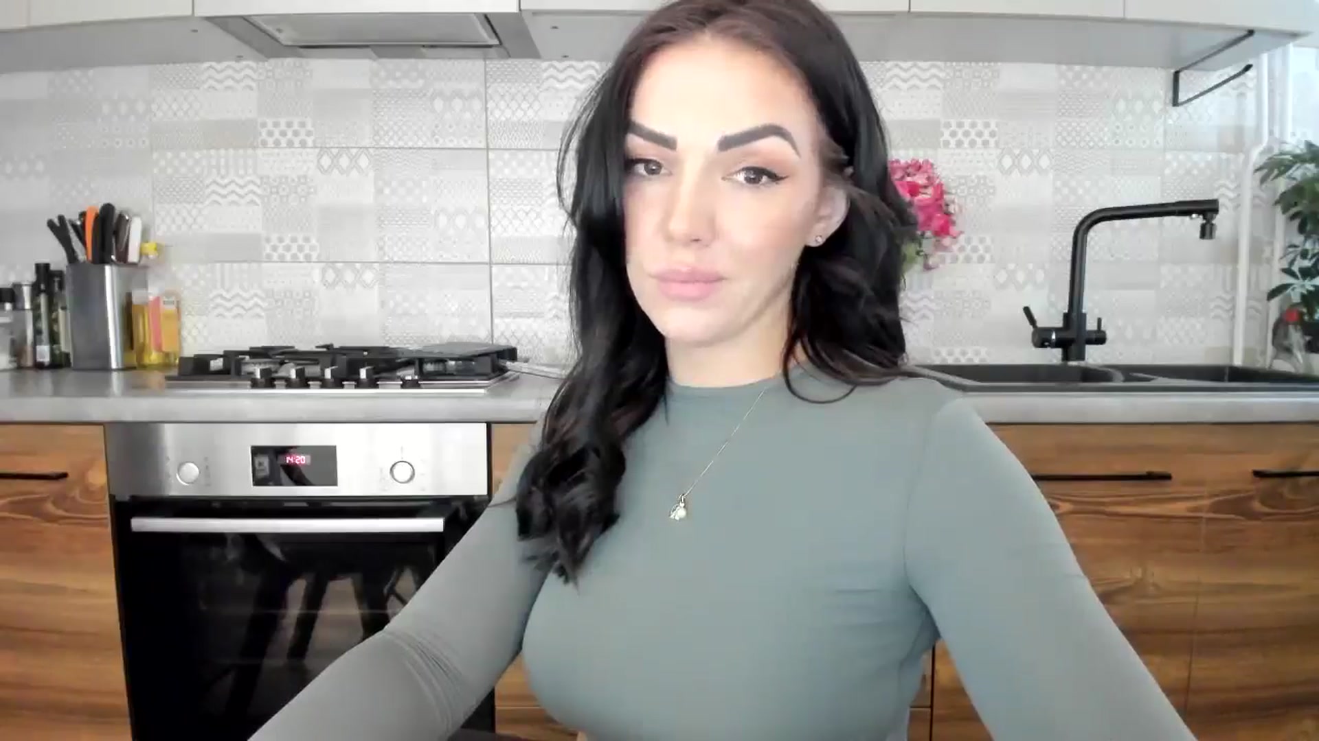 Gallery image thumbnail from MissNelly_'s myfreecams stream on, 03/14/2025, 13:32 image 20 of 20