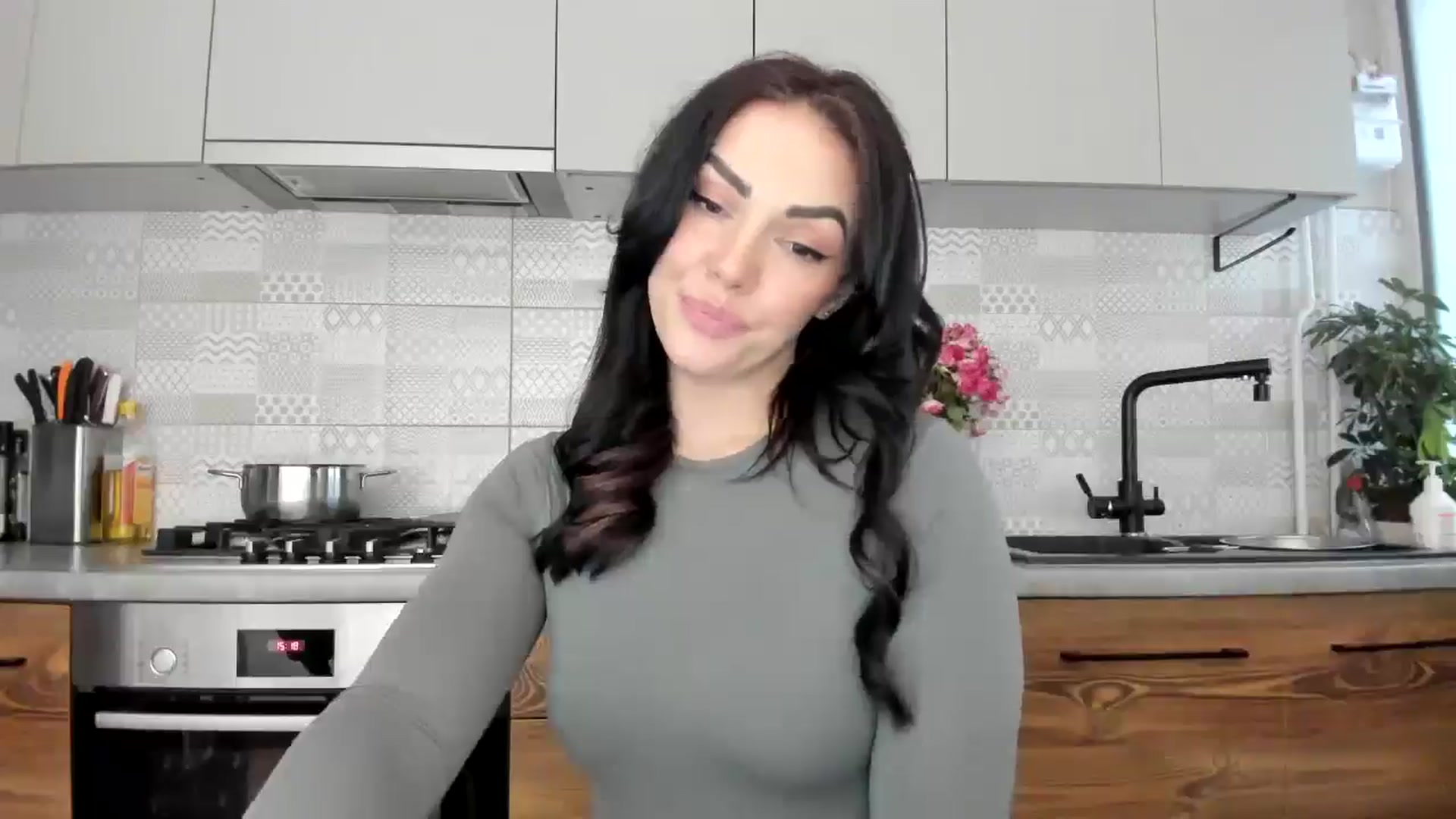 Gallery image thumbnail from MissNelly_'s myfreecams stream on, 03/14/2025, 14:54 image 14 of 20