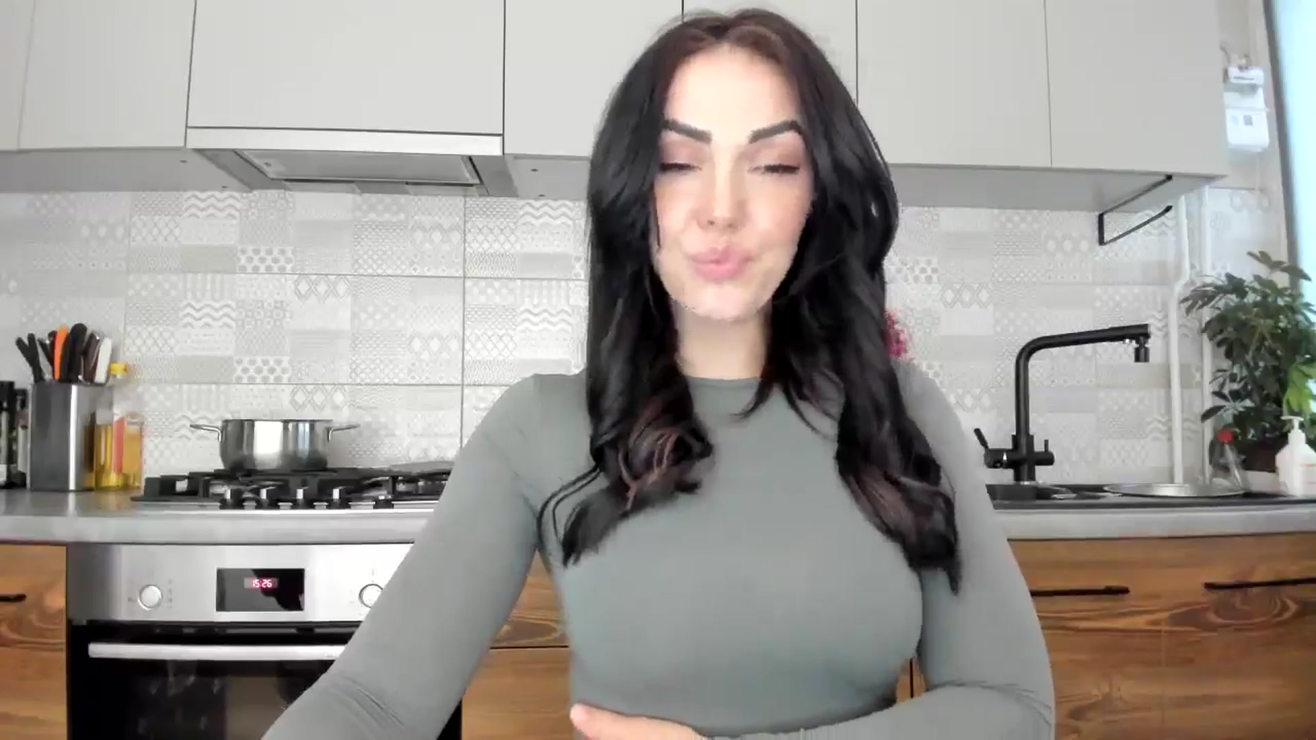 Gallery image thumbnail from MissNelly_'s myfreecams stream on, 03/14/2025, 14:54 image 16 of 20