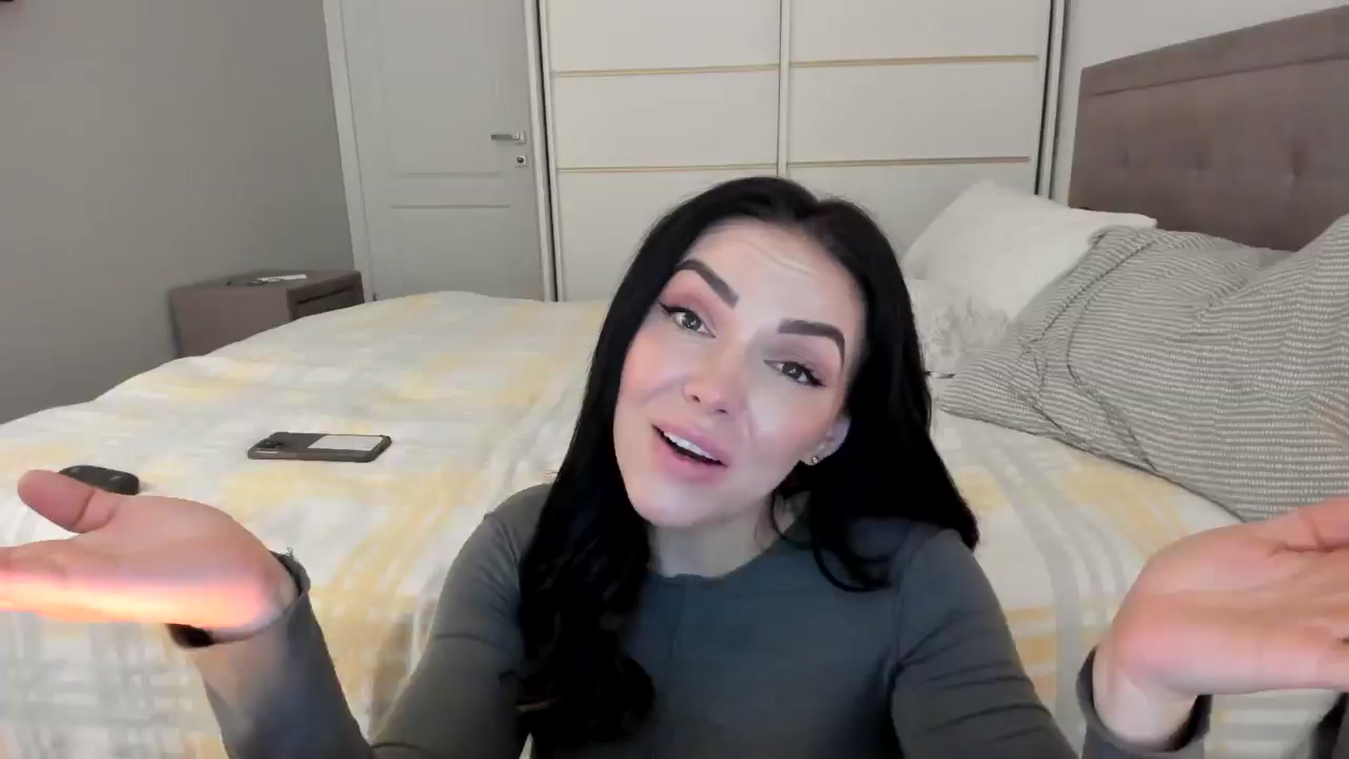 Gallery image thumbnail from MissNelly_'s myfreecams stream on, 03/27/2025, 13:29 image 17 of 20