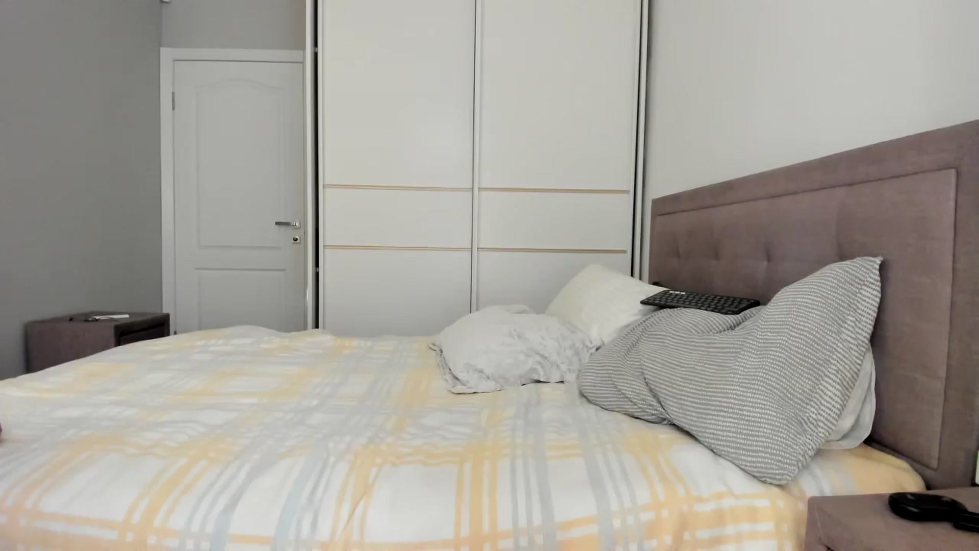 Gallery image thumbnail from MissNelly_'s myfreecams stream on, 03/27/2025, 15:12 image 3 of 20