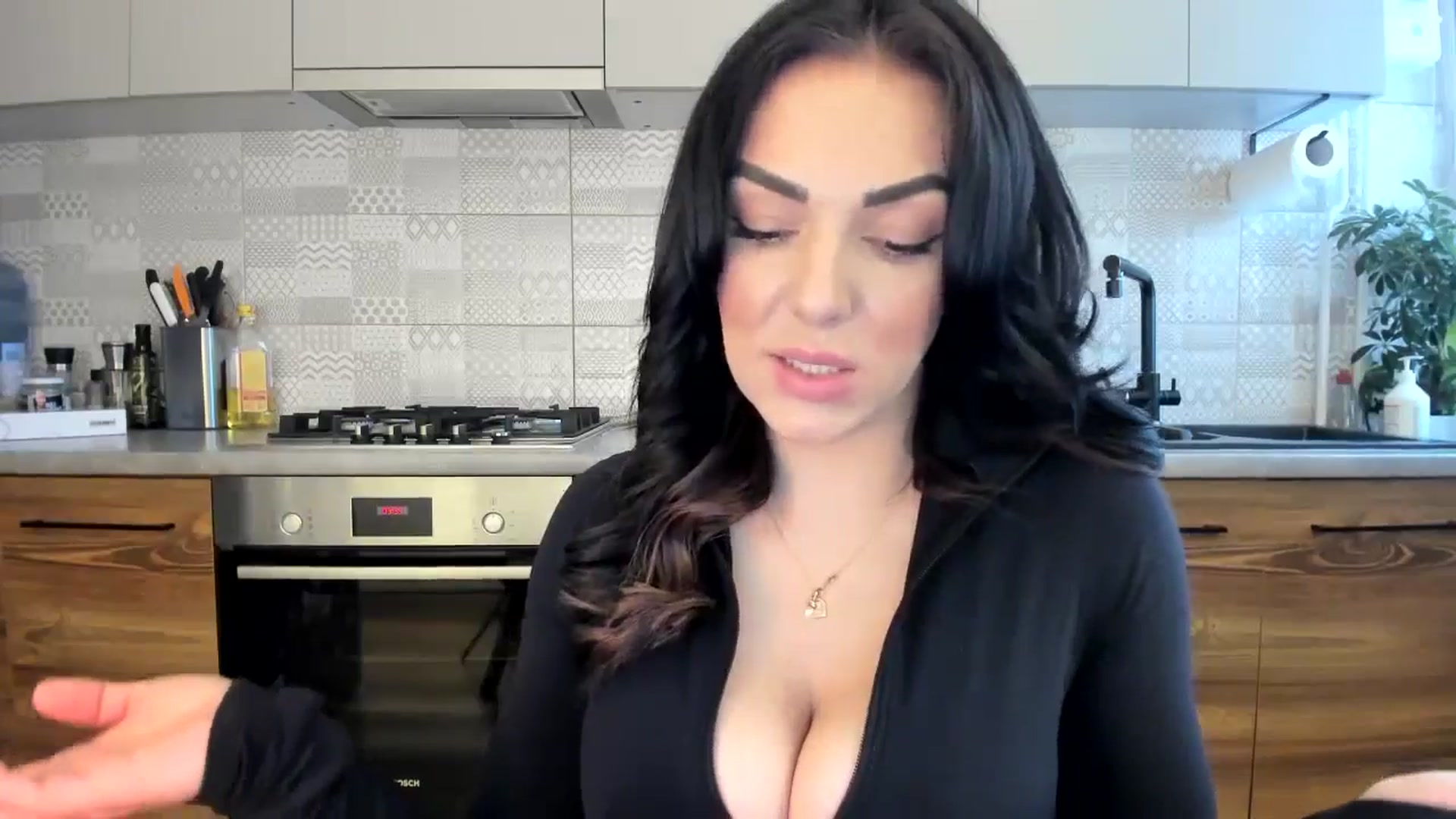 Gallery image thumbnail from MissNelly_'s myfreecams stream on, 03/31/2025, 10:03 image 15 of 20