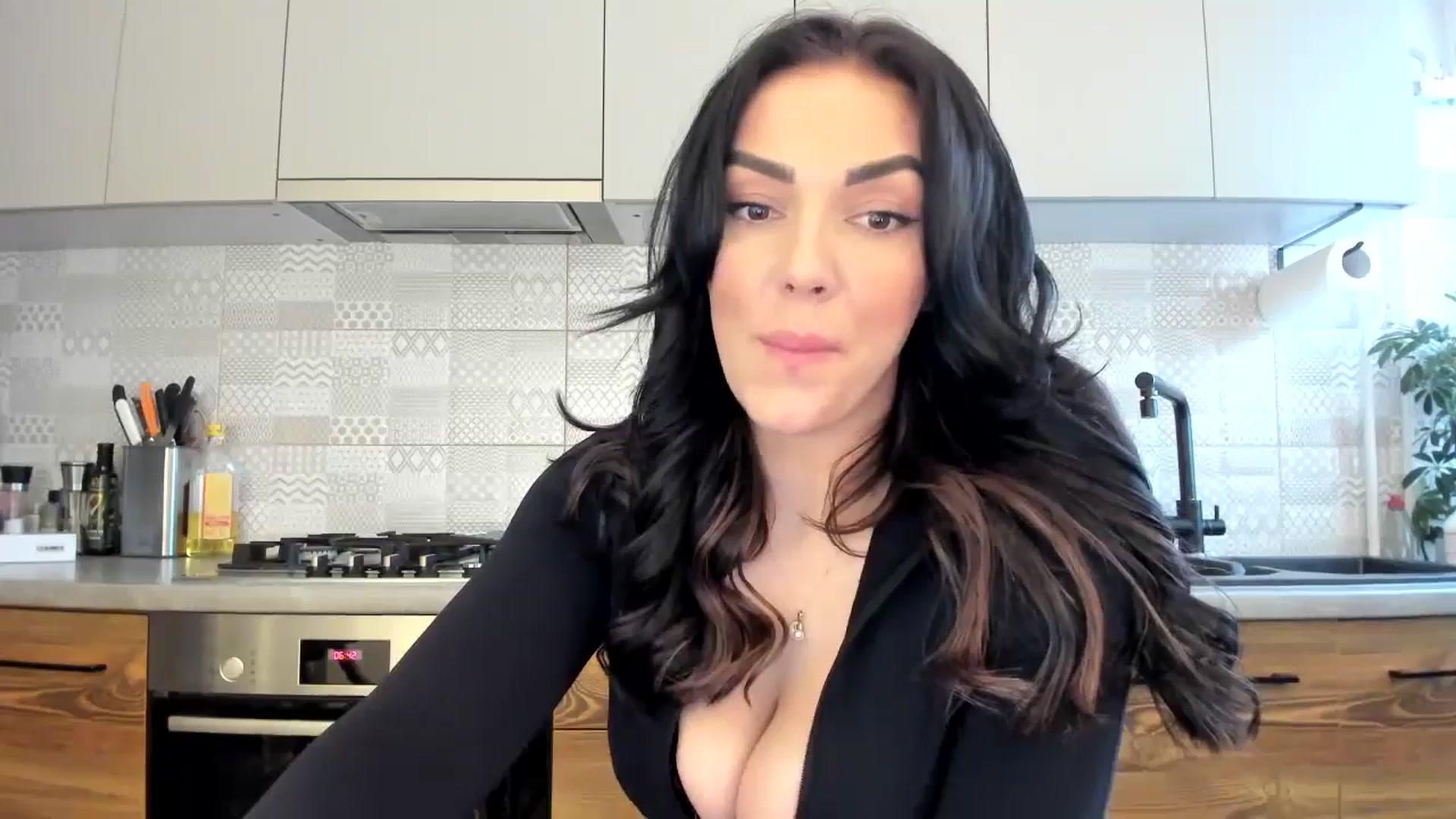 Gallery image thumbnail from MissNelly_'s myfreecams stream on, 03/31/2025, 13:58 image 16 of 20