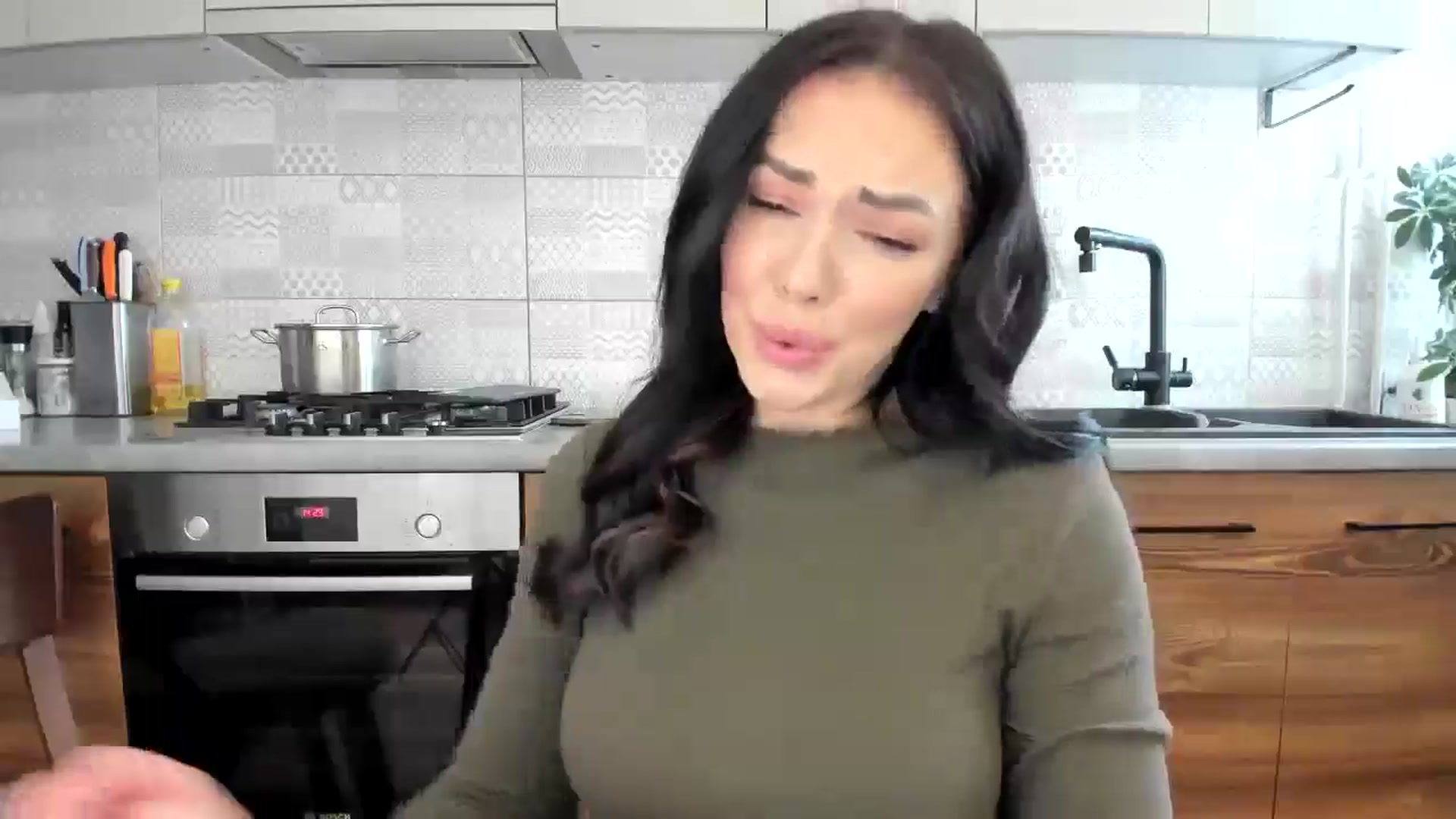 Gallery image thumbnail from MissNelly_'s myfreecams stream on, 04/10/2025, 10:27 image 19 of 20