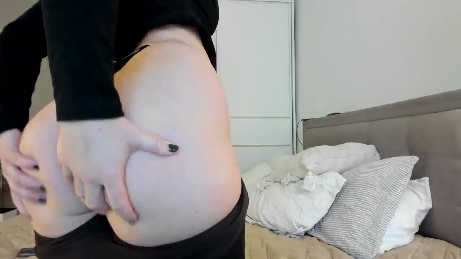 Gallery image thumbnail from MissNelly_'s myfreecams stream on, 04/11/2025, 13:52 image 11 of 20
